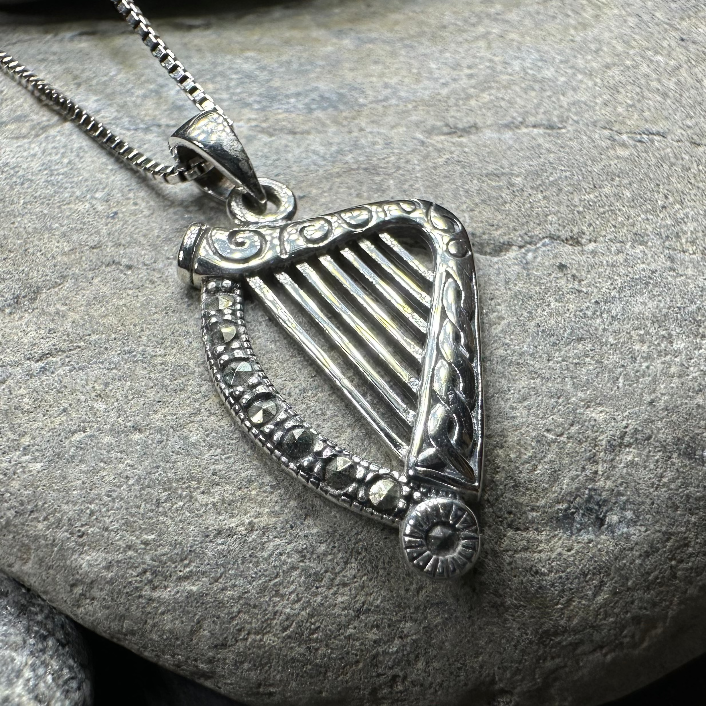 Celtic Harp Necklace for Women - Cinnia Irish Music Jewelry Gift - Perfect for St. Patrick's Day, Irish Weddings & Music Lovers