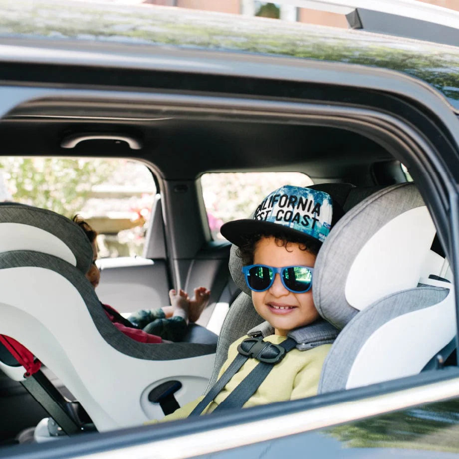 Clek Foonf Convertible Car Seat - Premium Safety for Infants to Toddlers (Rear & Forward Facing) - Perfect for Family Travel & Daily Commutes