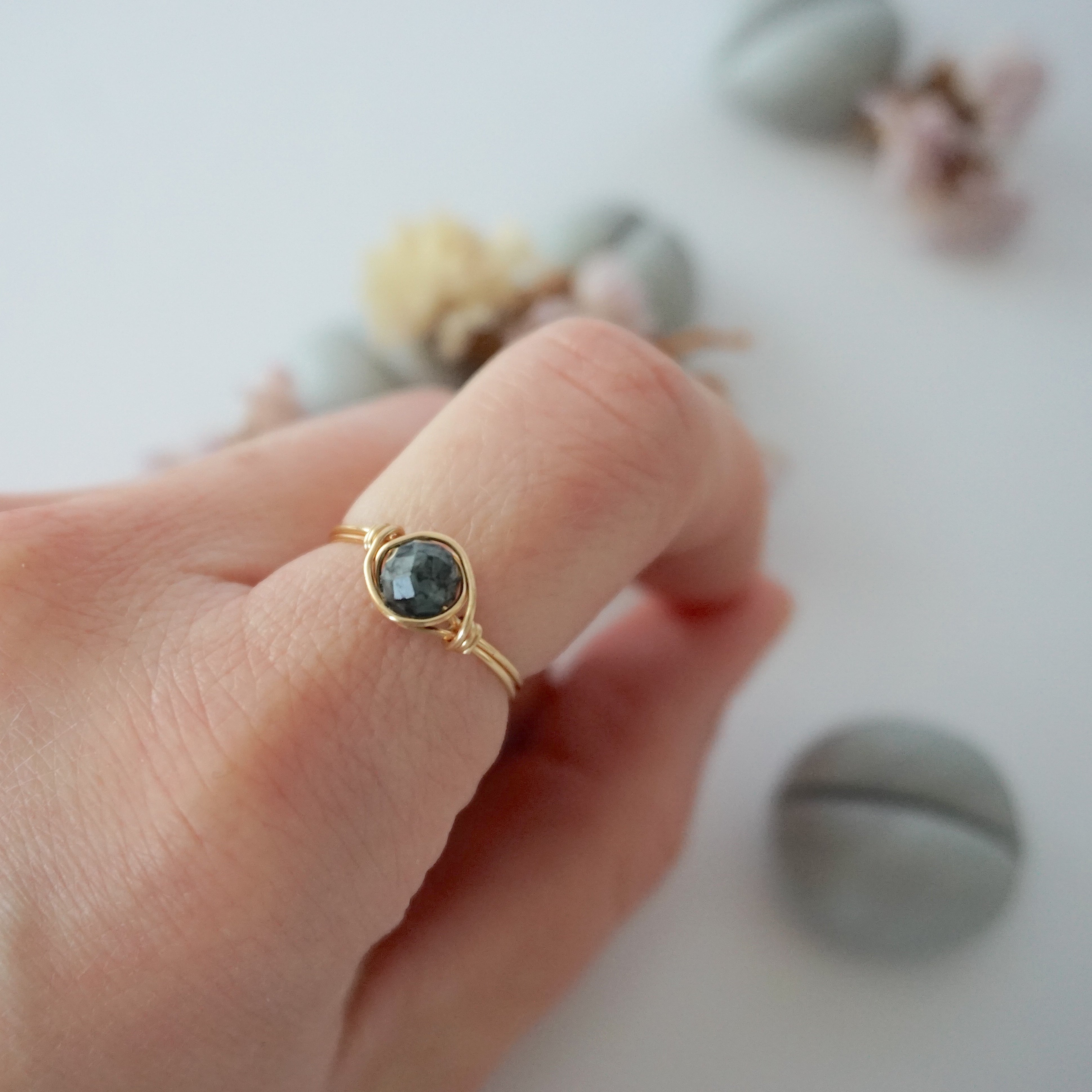 Emerald Birthstone Ring for Women - Elegant May Birthstone Jewelry Gift for Mom, Sister, Girlfriend - Perfect for Birthdays, Anniversaries & Special Occasions
