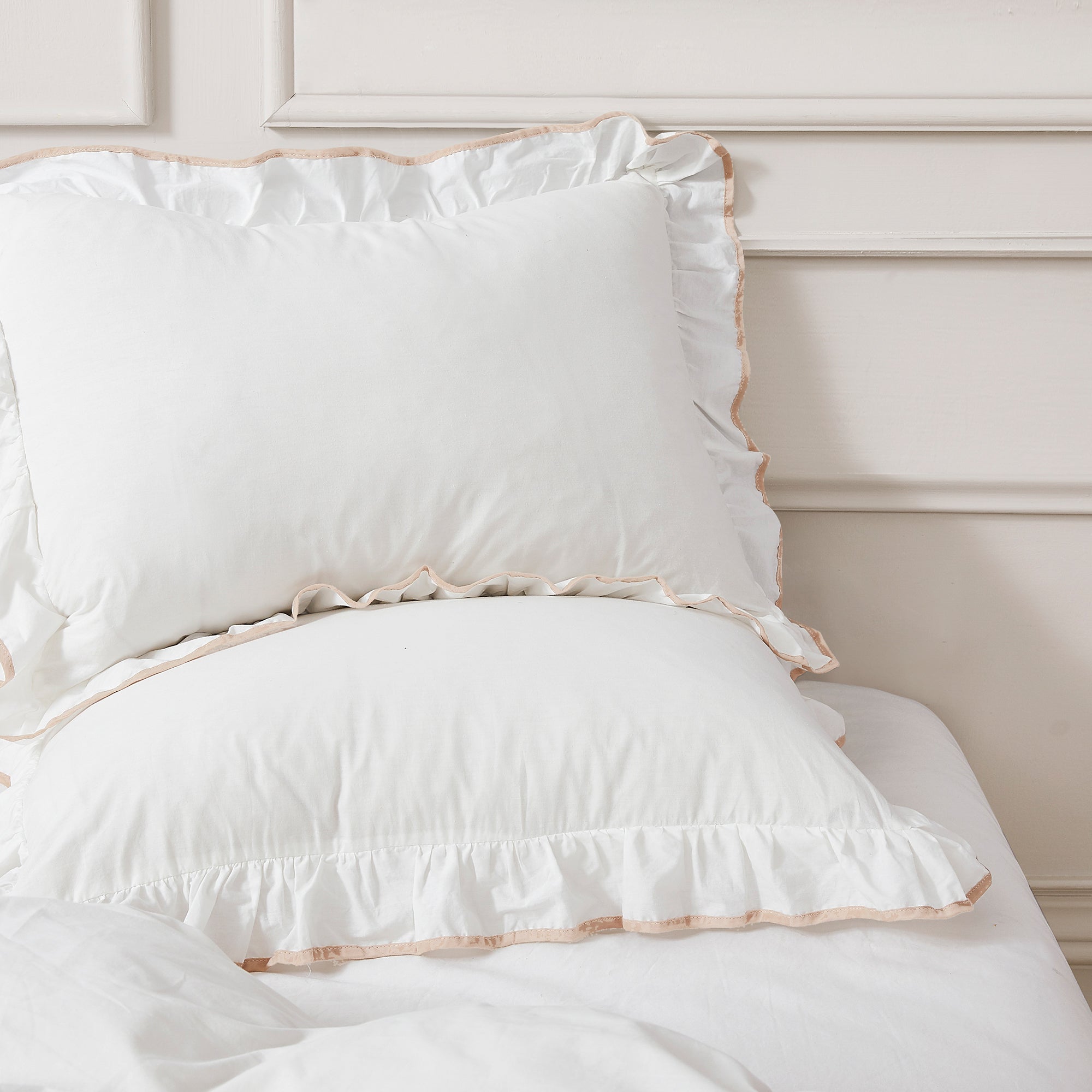 Premium Reyna Contrast Edge Cotton Duvet Cover Set - Soft & Breathable Bedding for Comfortable Sleep - Perfect for Master Bedroom, Guest Room & Dorm Decor