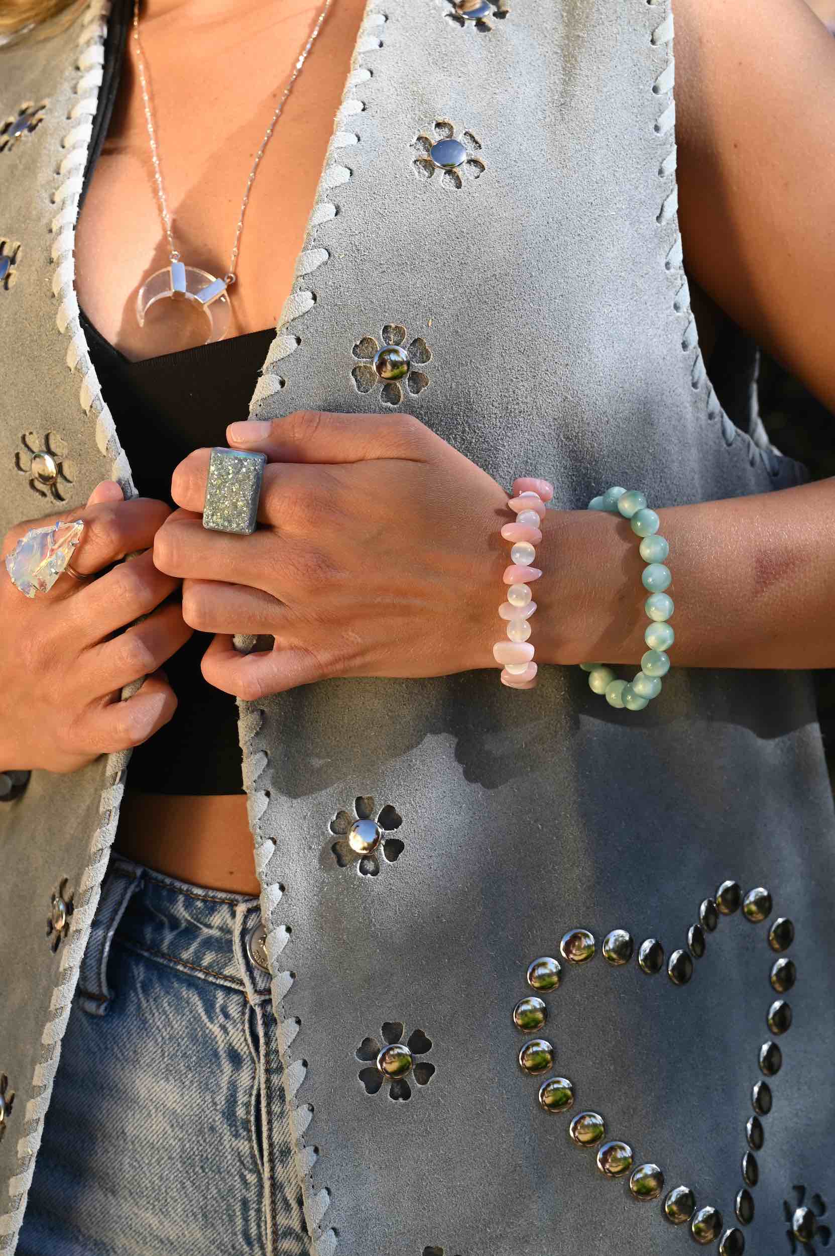 Green Moonstone Bracelet for Women - Healing Crystal Jewelry for Positive Energy & Emotional Balance - Perfect for Meditation, Yoga & Spiritual Gifts