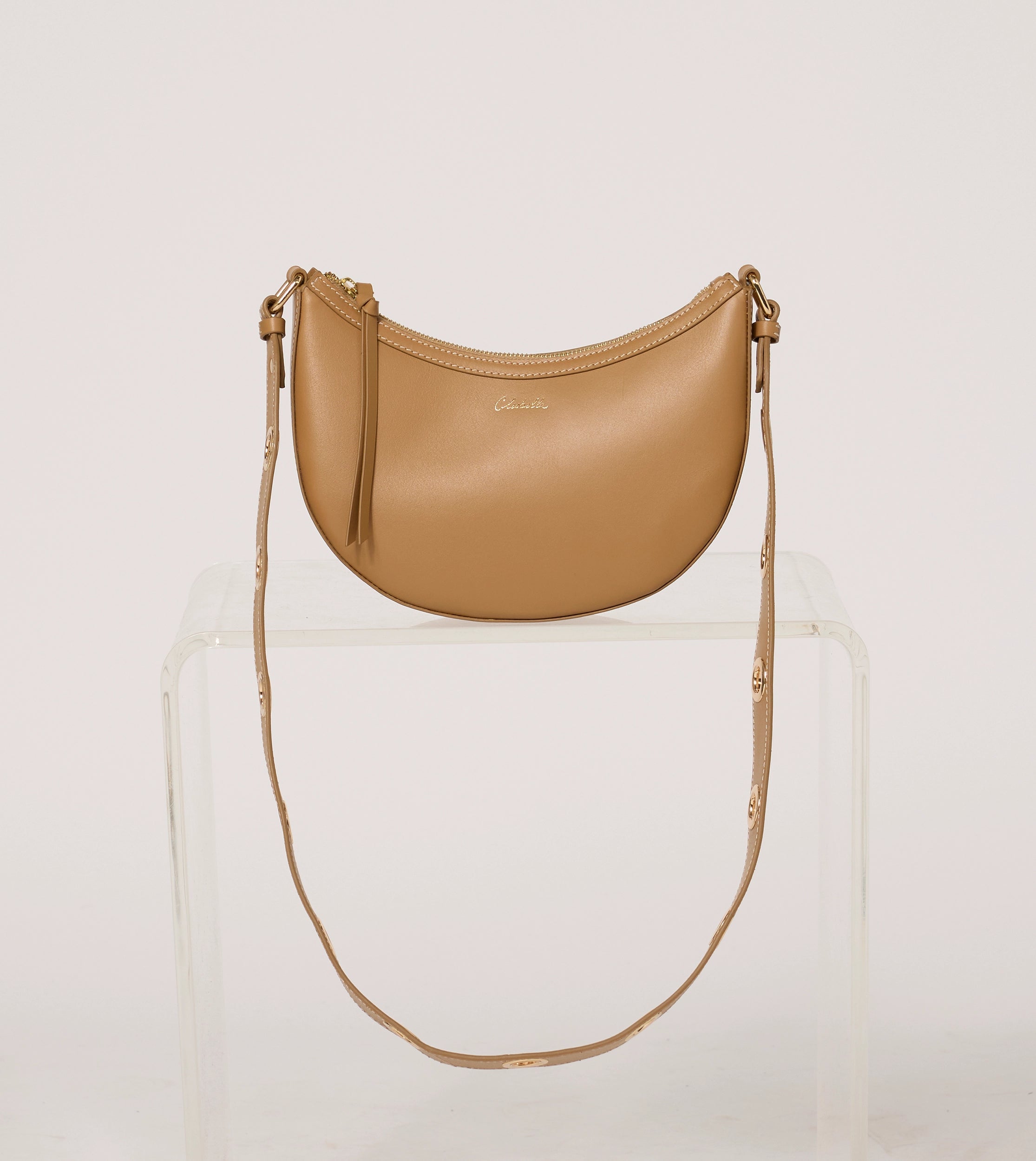 Lyon Crossbody Bag in Caramel Brown - Stylish Leather Purse for Women, Perfect for Everyday Use, Travel & Shopping