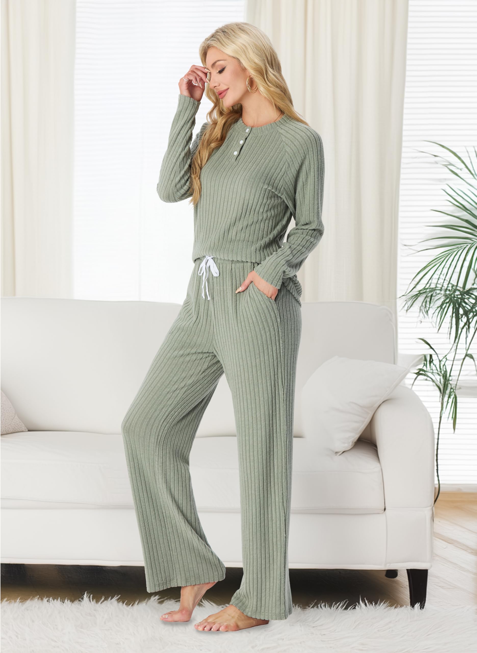 PrinStory Women's Pajama Sets - Soft Long Sleeve Winter Pajamas for Women, Cozy 2-Piece Lounge Set | Perfect for Sleepwear, Relaxing at Home & Gift Giving