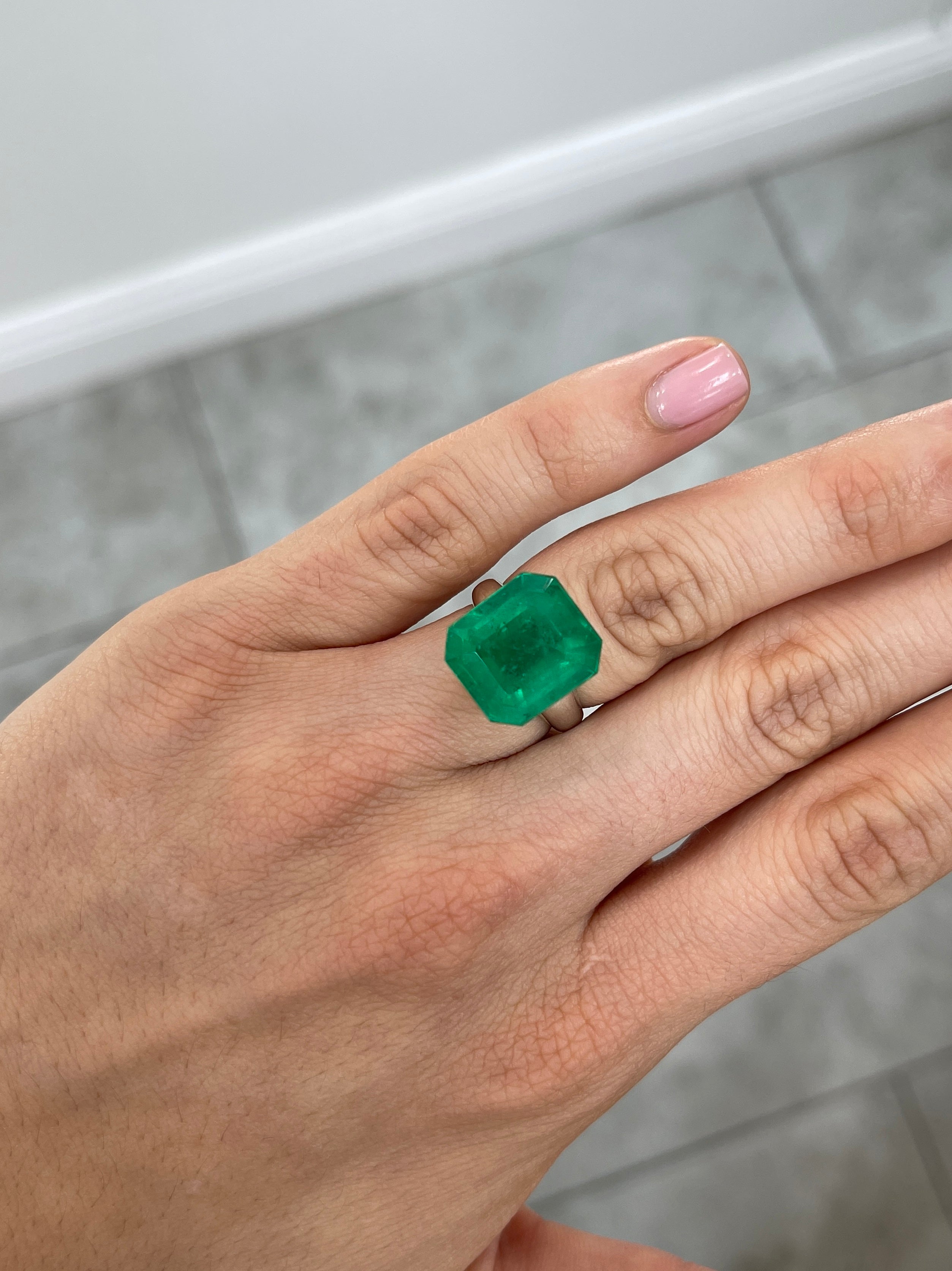 13.04 Carat Large 15x14mm AAA+ Loose Colombian Emerald Gemstone - Emerald Cut for Jewelry Making, Engagement Rings & Luxury Gifts