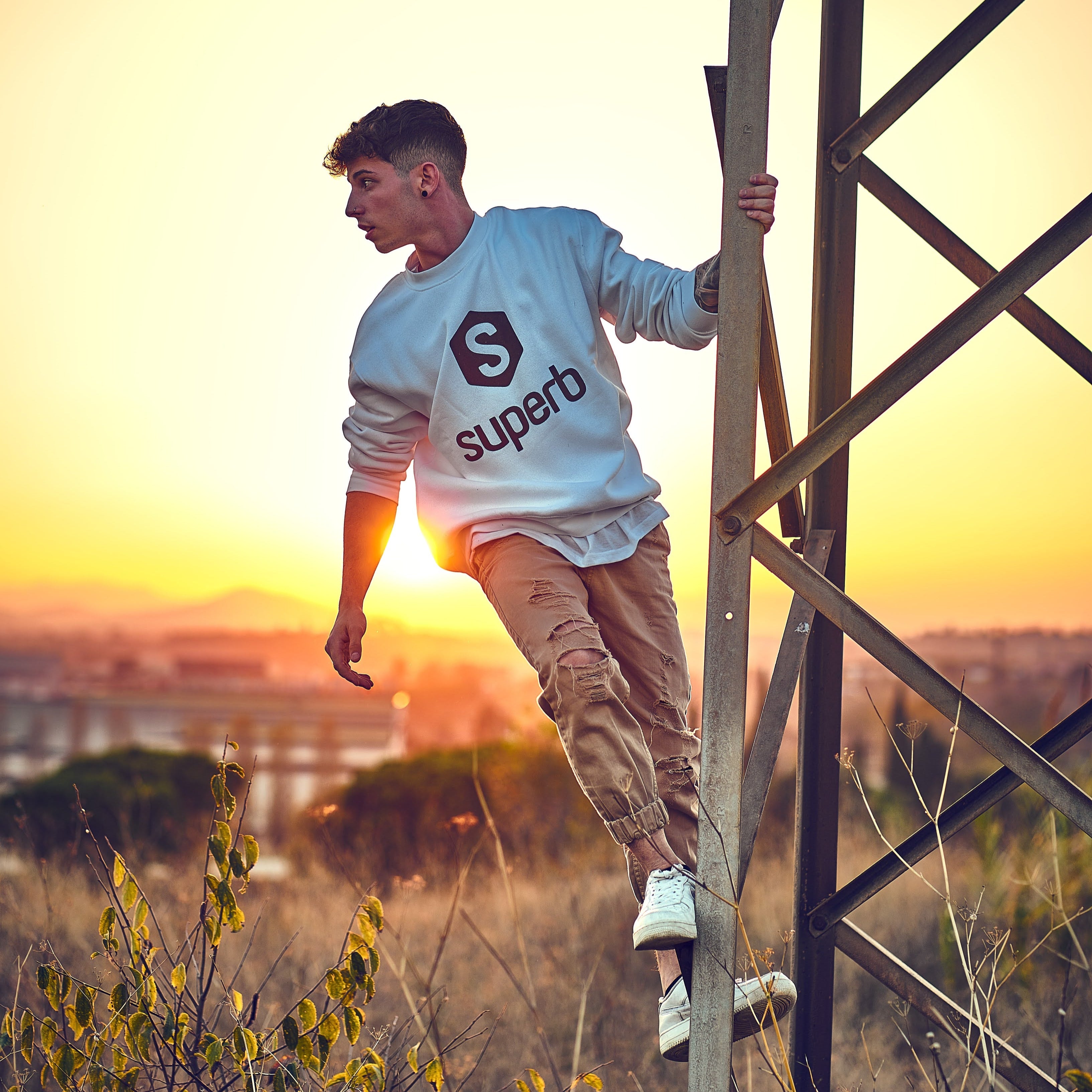 Hexablack White Hoodie - Trendy Unisex Pullover for Men & Women - Perfect for Casual Wear, Gym, and Outdoor Activities