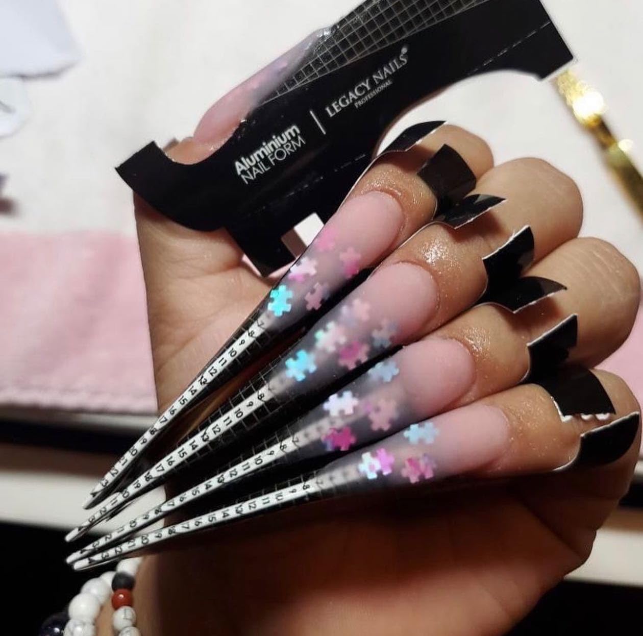 Legacy Nails 300PCS Aluminum Nail Sculpting Forms - Professional Nail Extension Tips for Acrylic & UV Gel Nails - Precise Number Line for Exact Lengthening - Extra Large Size - Perfect for Salon, DIY Manicures & Nail Art