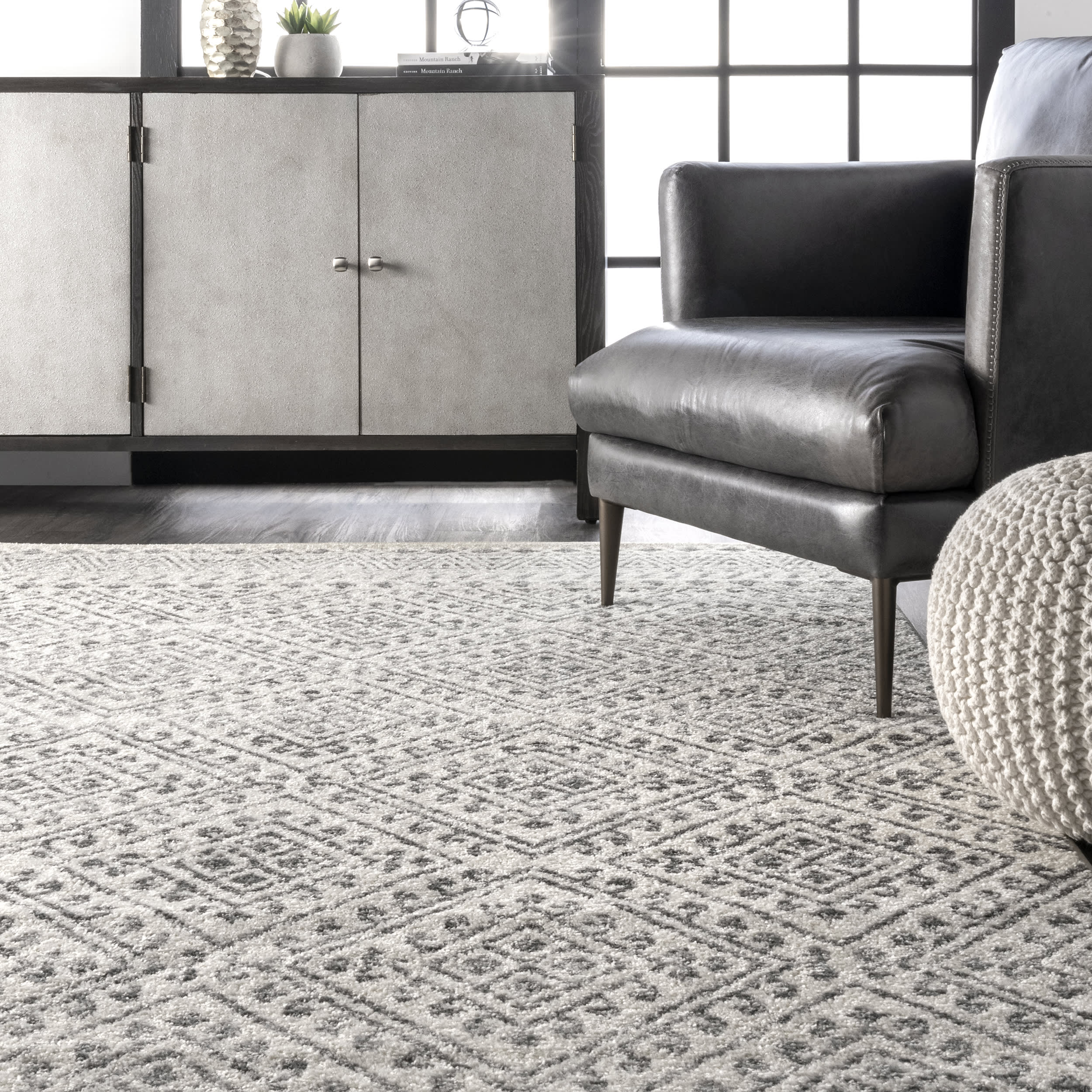 Luxury Diamond Trellis Area Rug in Off White - Perfect for Living Room, Bedroom & Home Decor