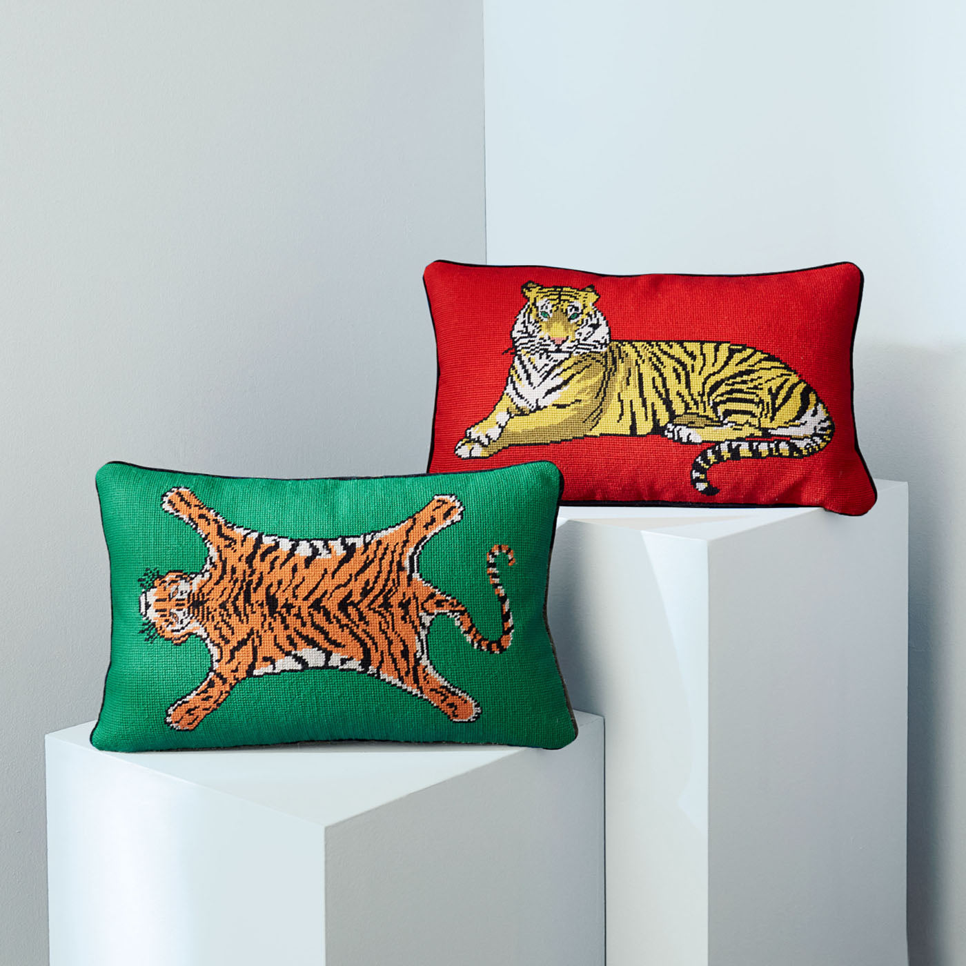 Exquisite Tiger Needlepoint Pillow - Handmade Embroidery Decorative Throw Pillow for Sofa, Bed & Home Decor - Perfect for Living Room, Nursery & Gift Giving