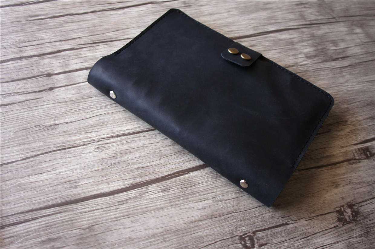 Refillable Black Leather 6-Ring Binder Folder for School, Office & Business Organization - A4 Size Document Organizer with Secure Closure