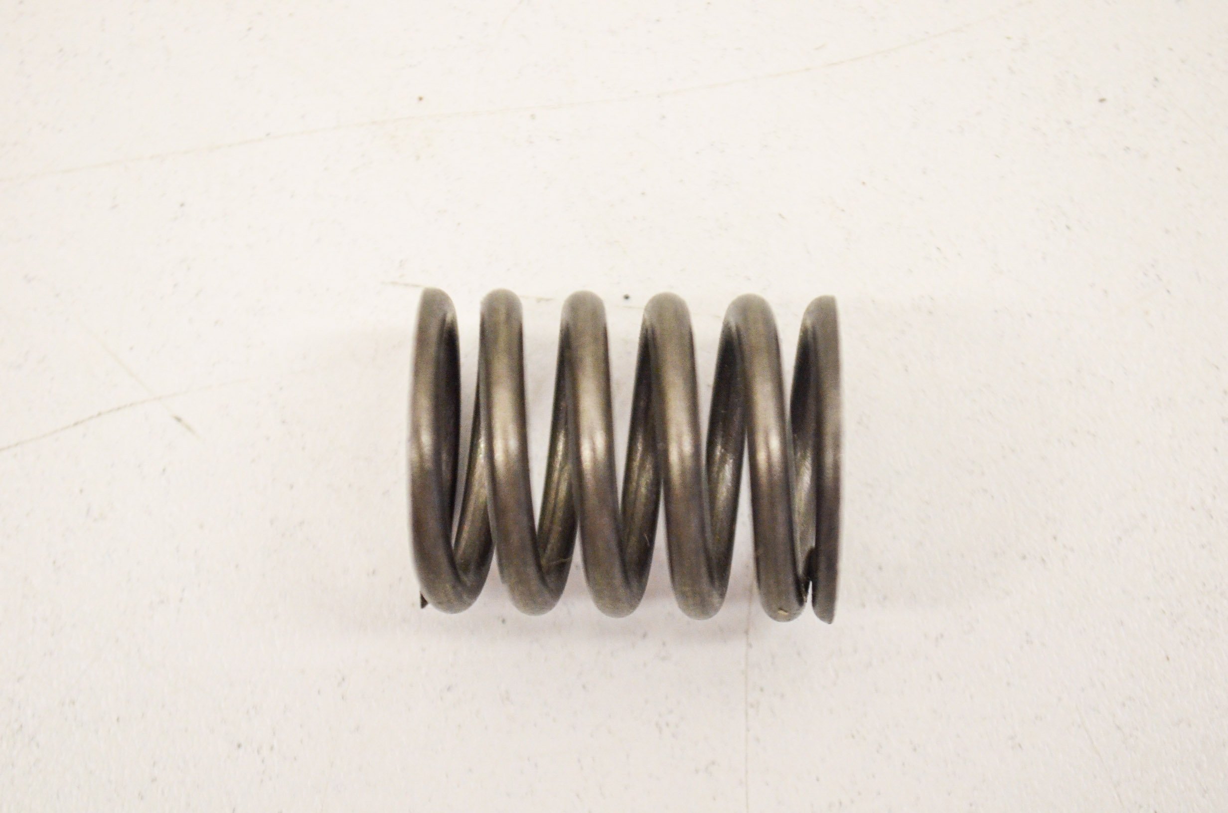 Honda 14751-035-600 Valve Spring - Genuine OEM Replacement Part for Engine Repair - Perfect for Honda Motorcycle & Small Engine Maintenance
