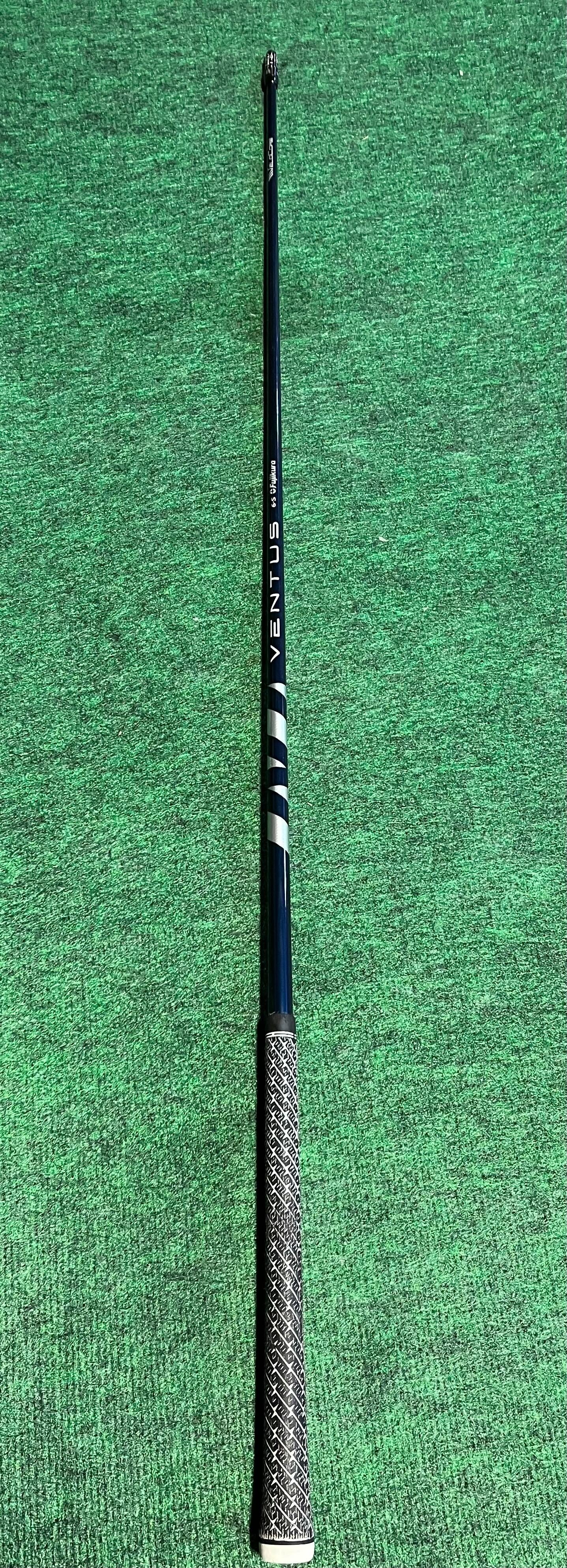 Fujikura Ventus Velocore Blue Driver Shaft - Stiff Flex 44.5 Inches - High Performance Golf Shaft for Long Drives & Improved Accuracy - Perfect for Golfers Seeking Distance & Control on the Course