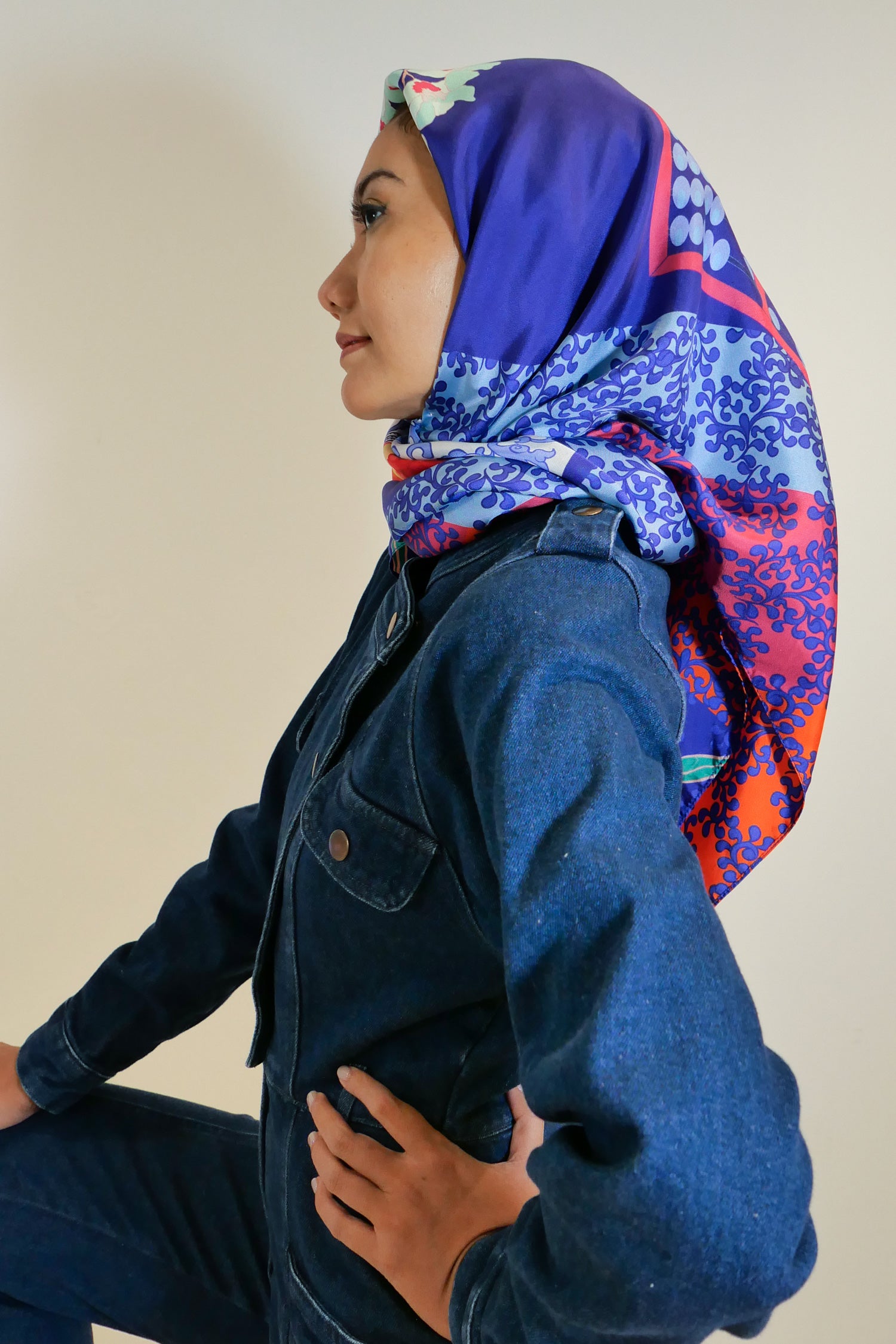 Luxury Chinoserie Silk Scarf - Premium 100% Mulberry Silk Fashion Accessory for Women - Perfect for Elegant Occasions, Weddings & Gift Giving