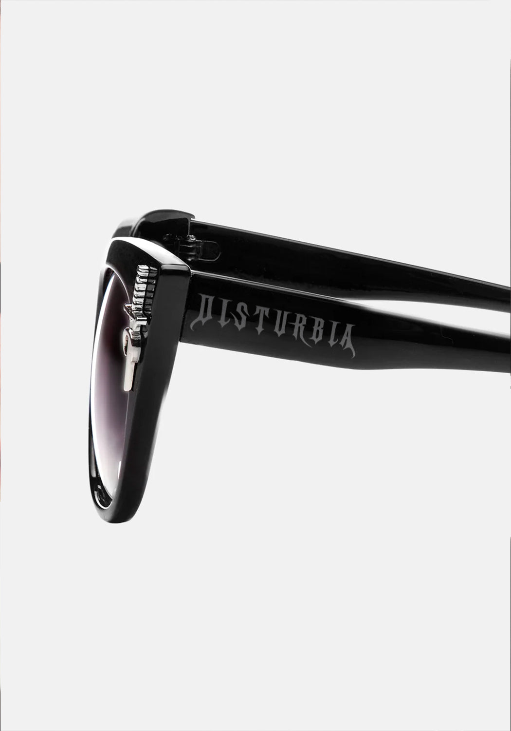 Stylish Dagger Cat Eye Sunglasses for Women - UV Protection, Retro Fashion - Perfect for Beach, Driving & Outdoor Activities