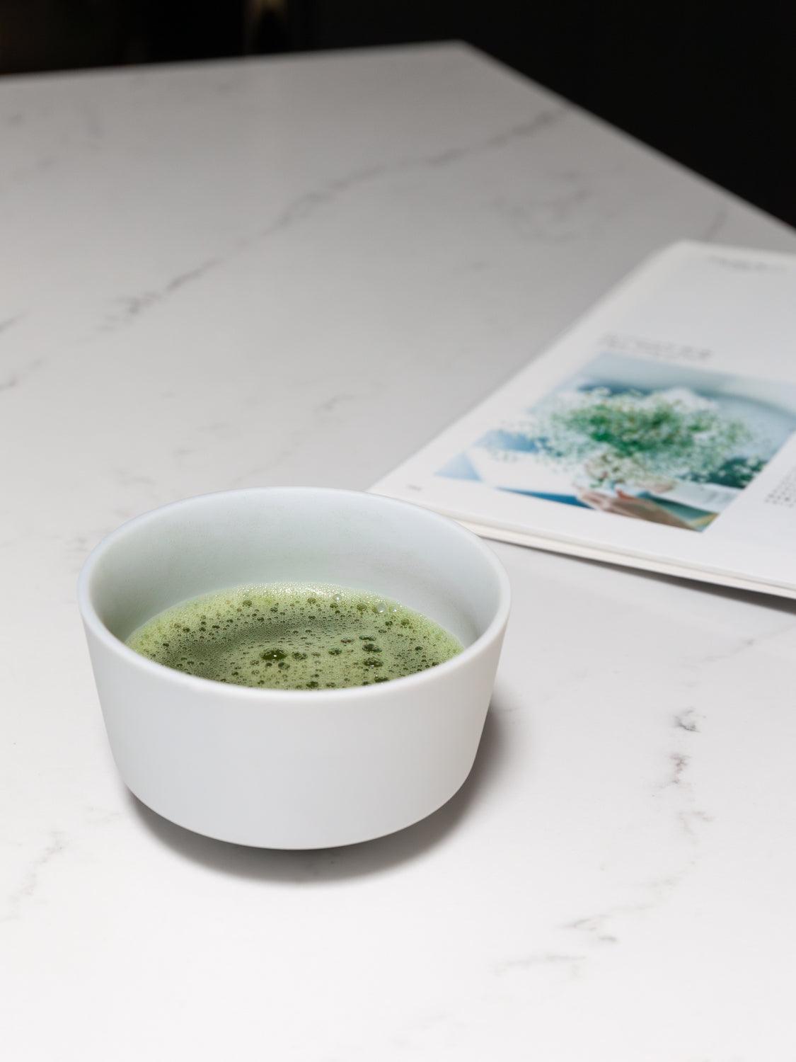 Premium Handcrafted Porcelain Matcha Bowl - Traditional Japanese Tea Ceremony Set for Whisking & Serving Matcha Green Tea - Perfect for Zen Meditation, Tea Parties & Home Decor