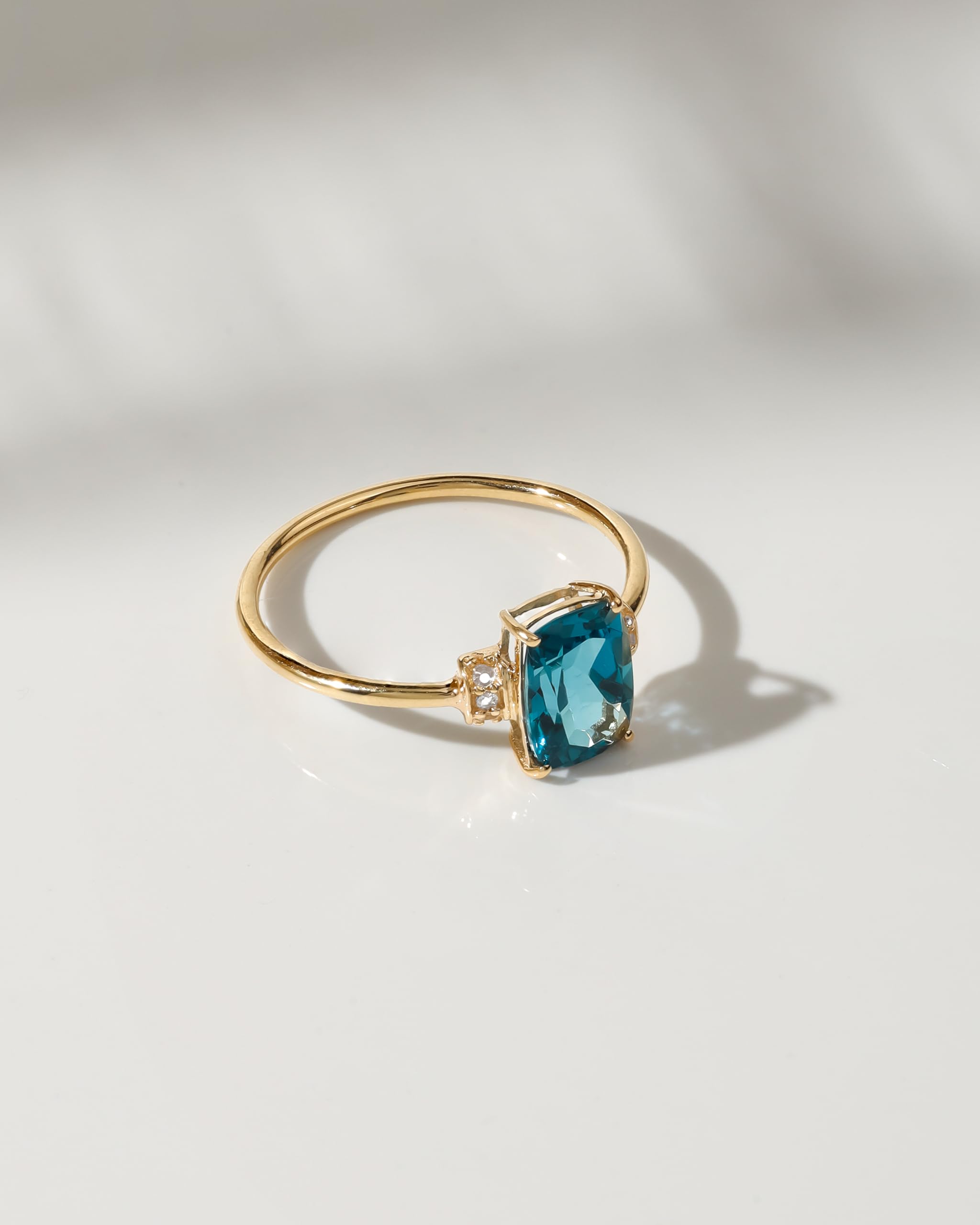 14K Yellow Gold Moonstone & London Blue Topaz Ring for Women - Elegant Promise Ring, Wedding & Anniversary Gift, Birthday Present | Perfect for Engagements, Romantic Surprises & Special Occasions