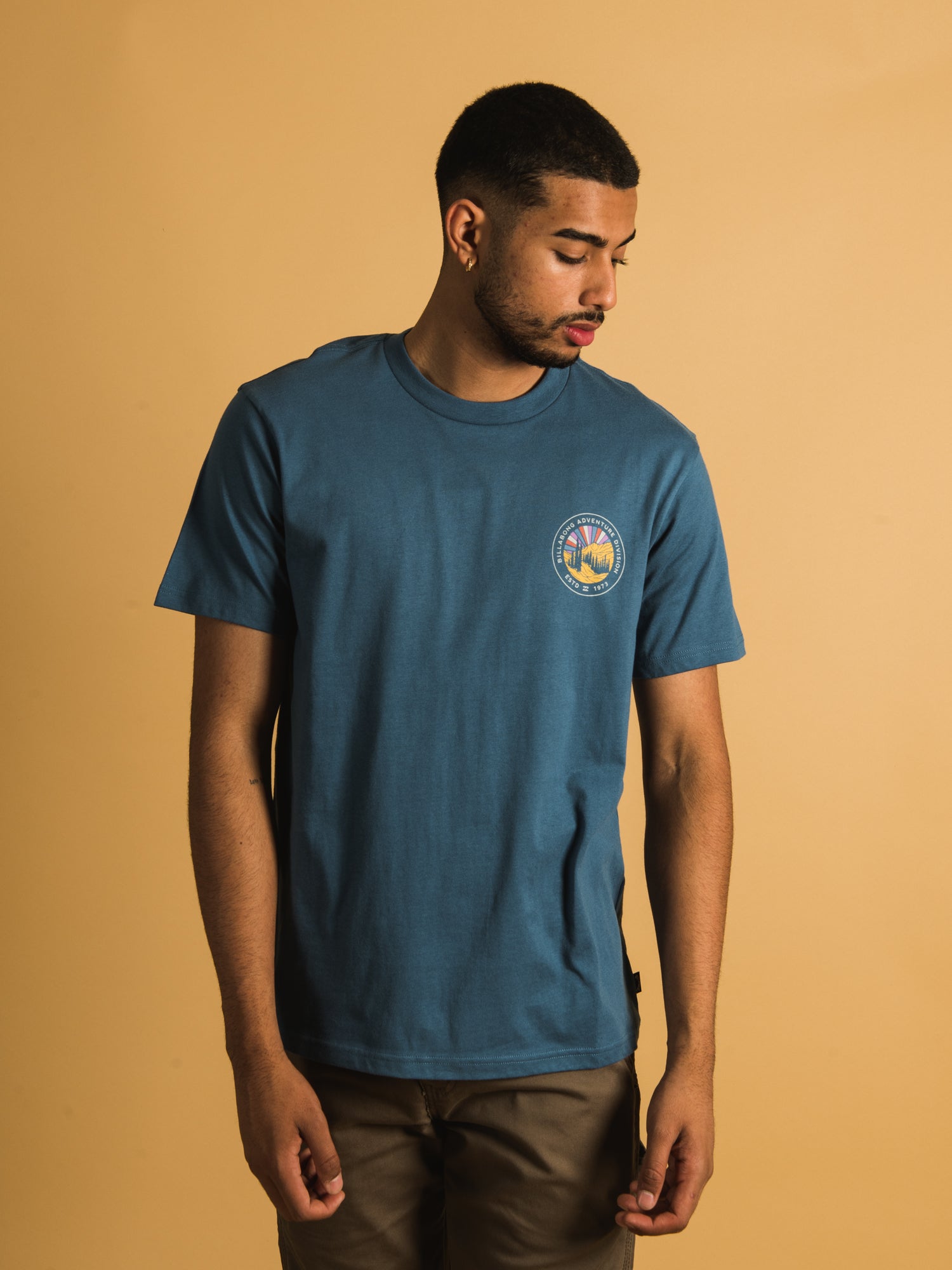 Billabong Rockies Graphic T-Shirt for Men & Women - Soft Cotton, Vintage Style - Perfect for Casual Wear, Outdoor Adventures & Street Fashion