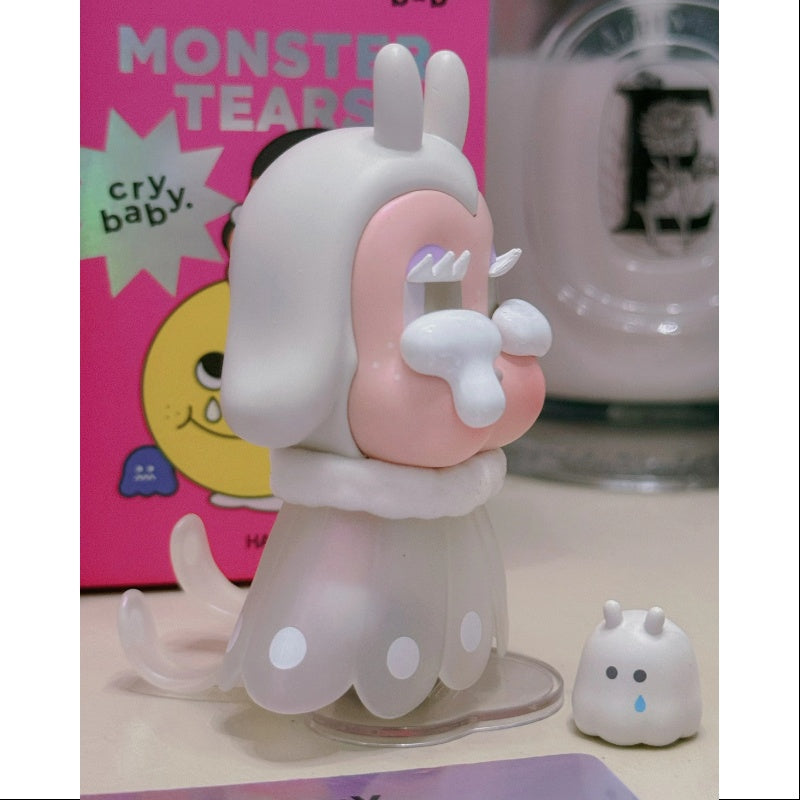 Crybaby Monster's Tears Series Super Secret Moth Queen (1/144 Scale) Anime Figure - Perfect for Collectors, Display, and Gift Giving