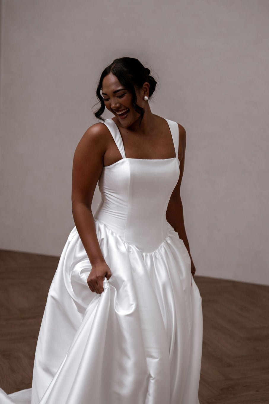 Raine - Stylish and Comfortable Women's Fashion Apparel for Casual Wear, Work, and Special Occasions