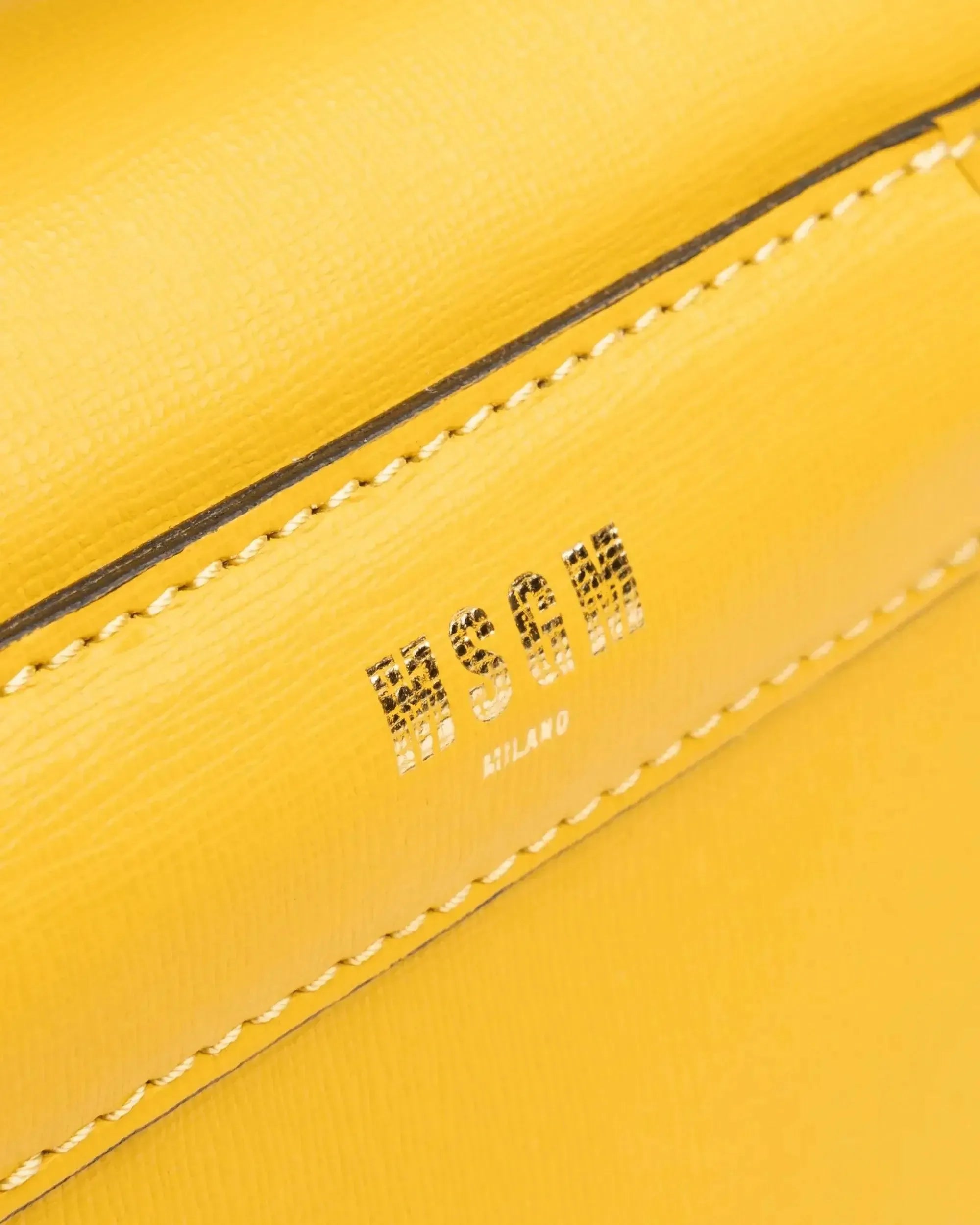 Mini 'M' Flap Belt Bag - Stylish Crossbody Fanny Pack for Women & Men - Perfect for Travel, Running, Hiking & Everyday Use