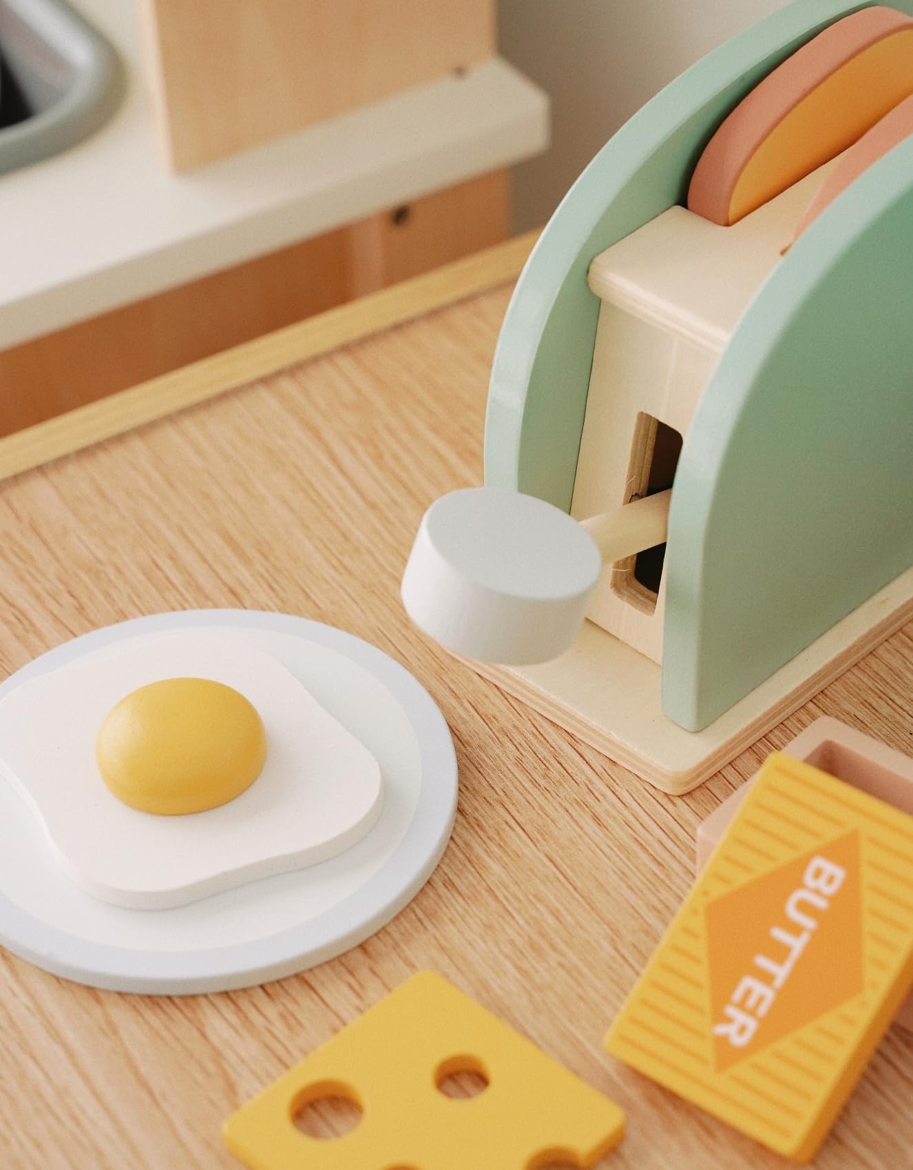 Wooden Pop-Up Toaster Toy Set for Kids - Pretend Play Bread Maker & Kitchen Accessories - Montessori Learning Toys for Toddlers (Girls & Boys) - Perfect for Role Play, Early Education & Imaginative Playtime