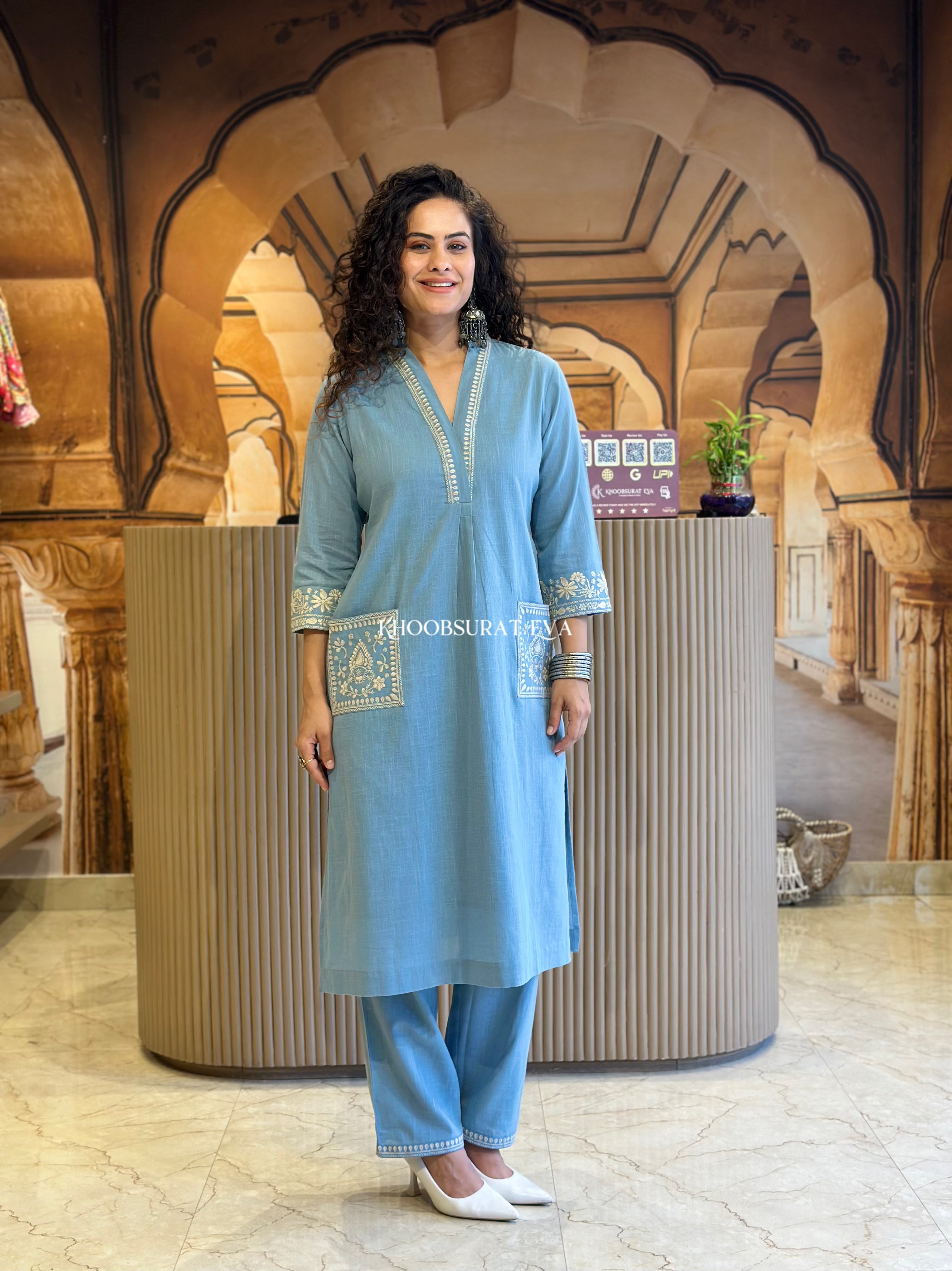 Stylish Blue Kurta Set for Women - Elegant Indian Ethnic Outfit for Festivals, Weddings & Casual Wear