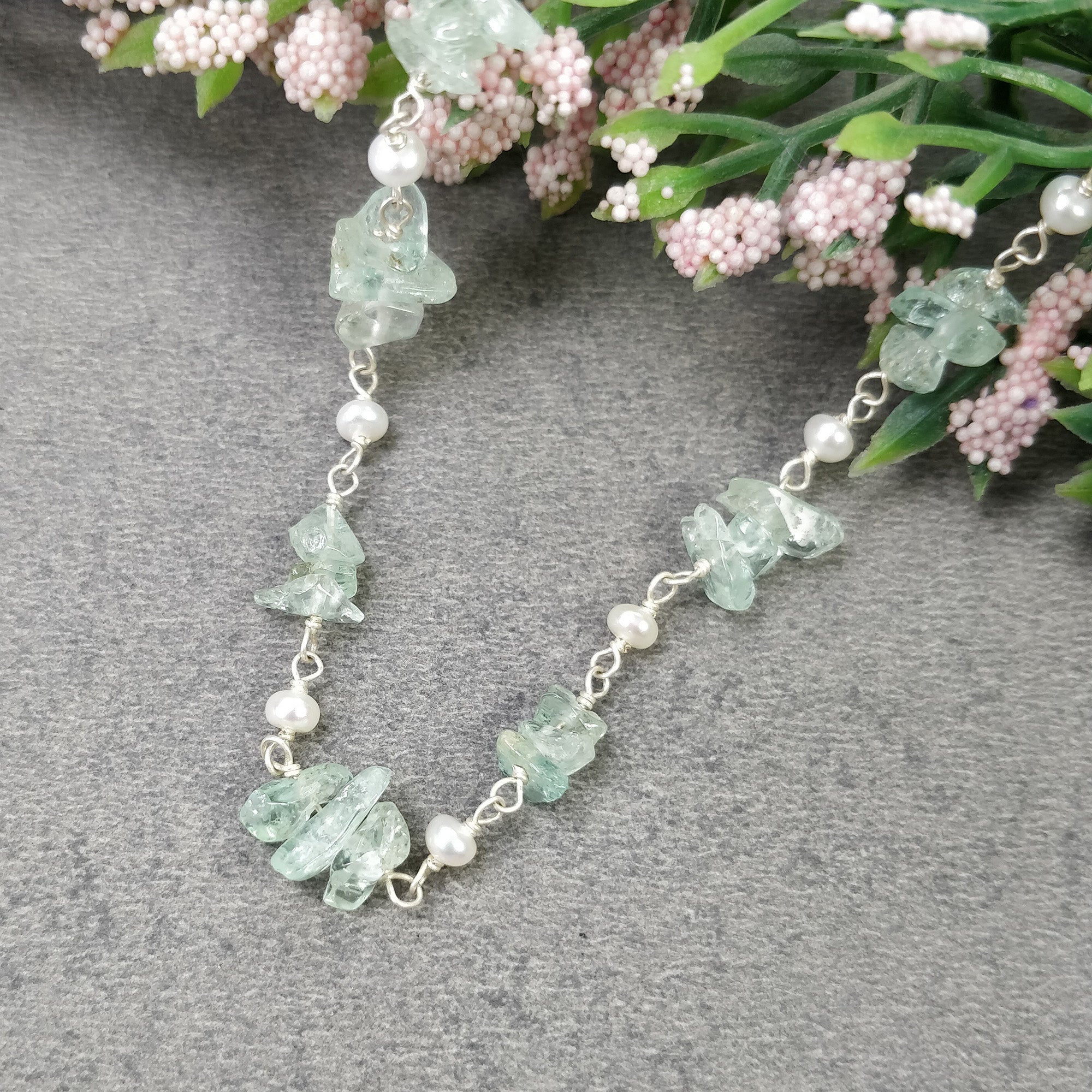 Natural Raw Emerald & Pearl Gemstone Beads Necklace - 925 Sterling Silver Uncut Emerald Pearl Chain Jewelry for Women - Elegant Statement Gift for Her, Perfect for Weddings, Parties & Special Occasions