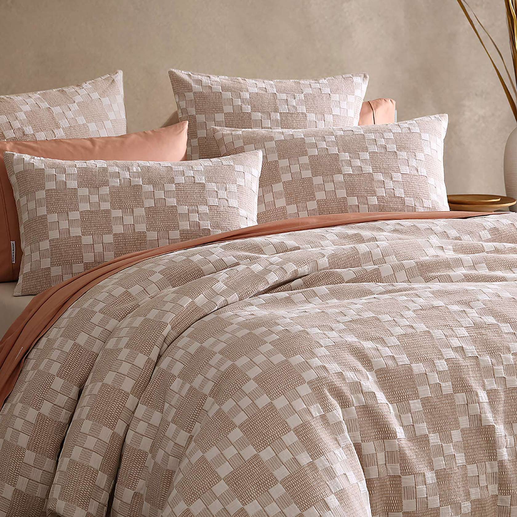 Luxury Indi Stone Quilt Cover Set - King Size Bedding by Logan & Mason Platinum | Soft Premium Cotton Duvet Cover for Modern Bedroom Decor