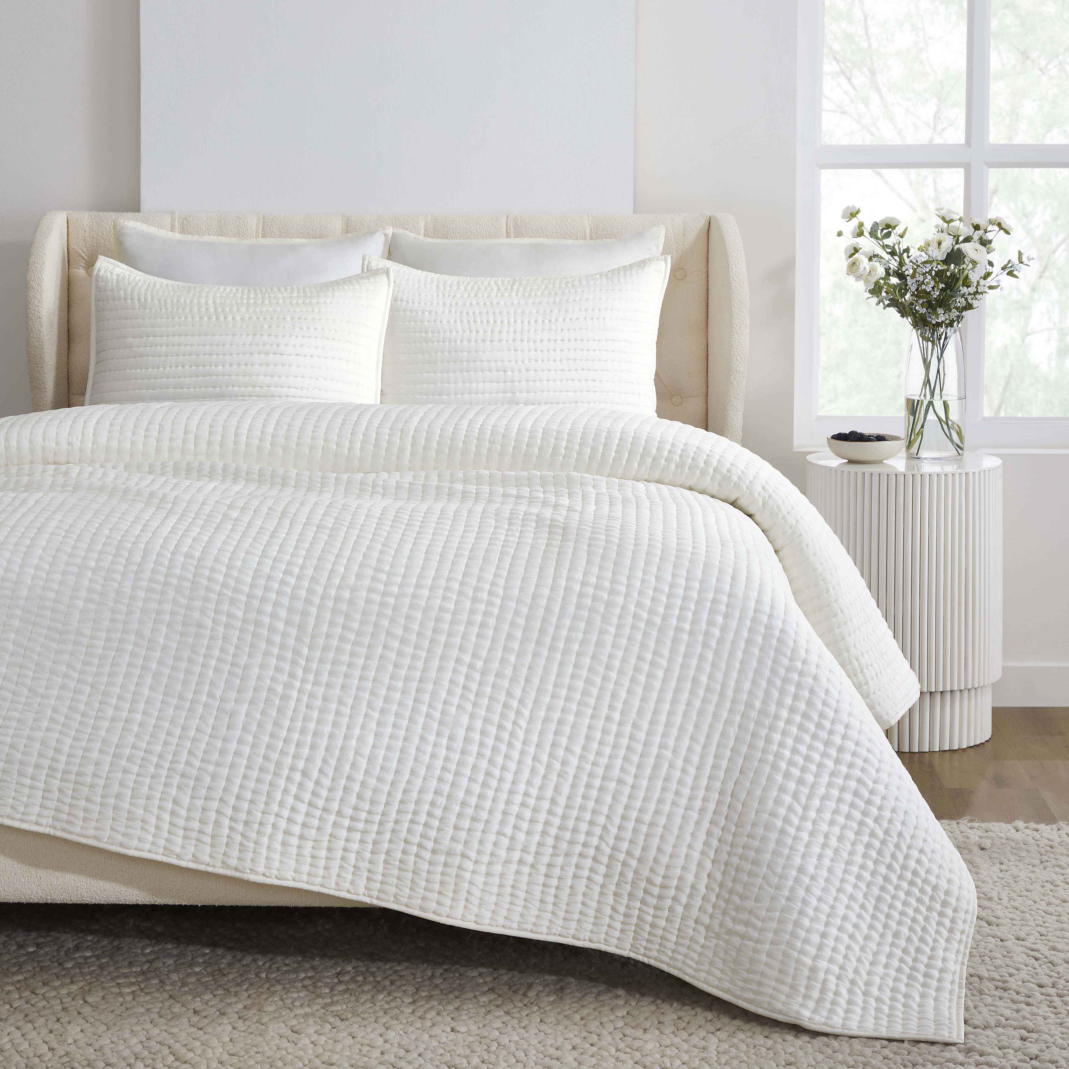 Bella 100% Pure Silk Pick Stitch Medium Weight Quilt & Sham Set - Queen Size Luxury Bedding for Elegant Bedroom Decor & Cozy Sleep
