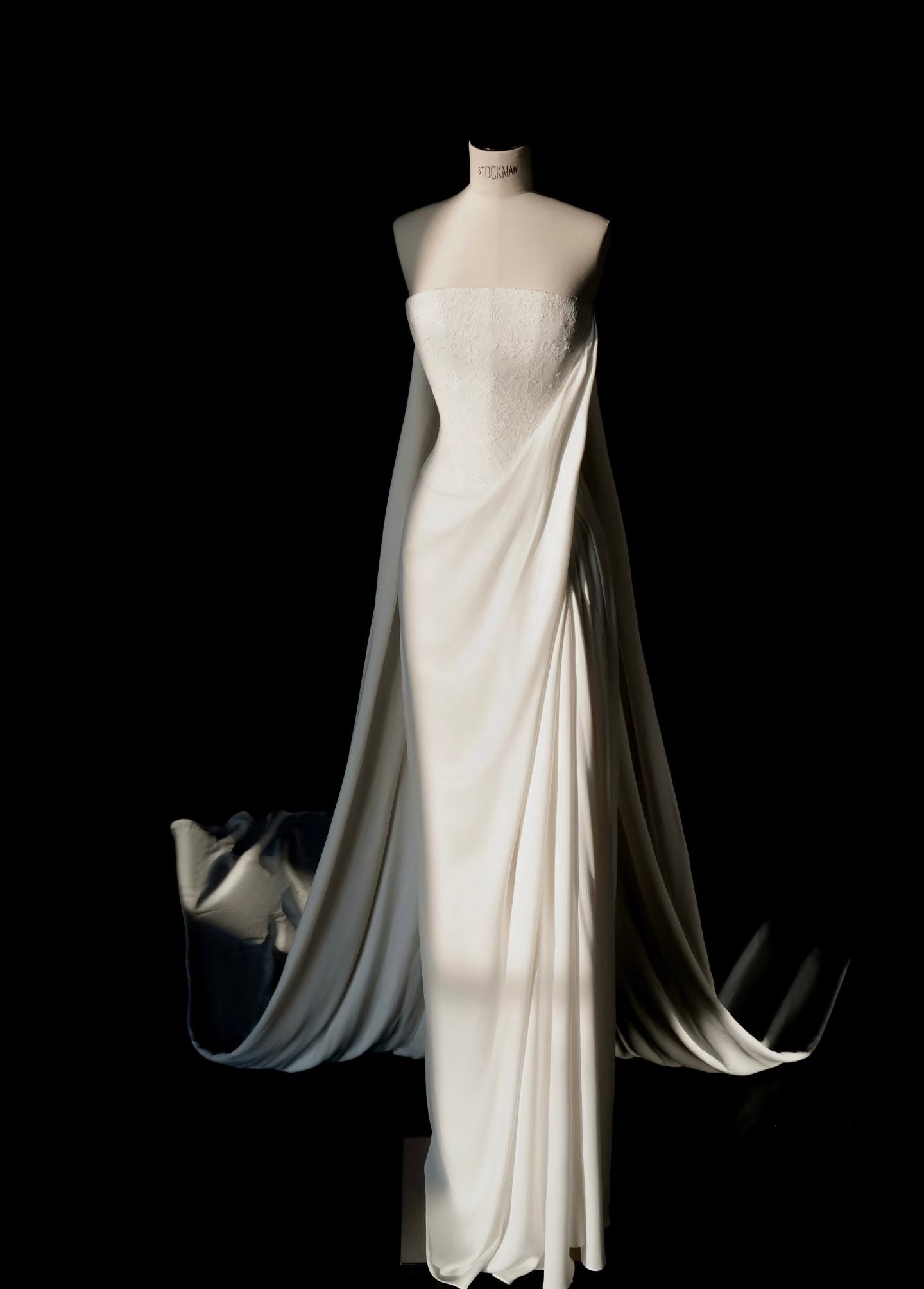 Elegant White Evening Dress Wedding Gown with Train - Perfect for Bridal, Prom & Formal Events - Style J6605
