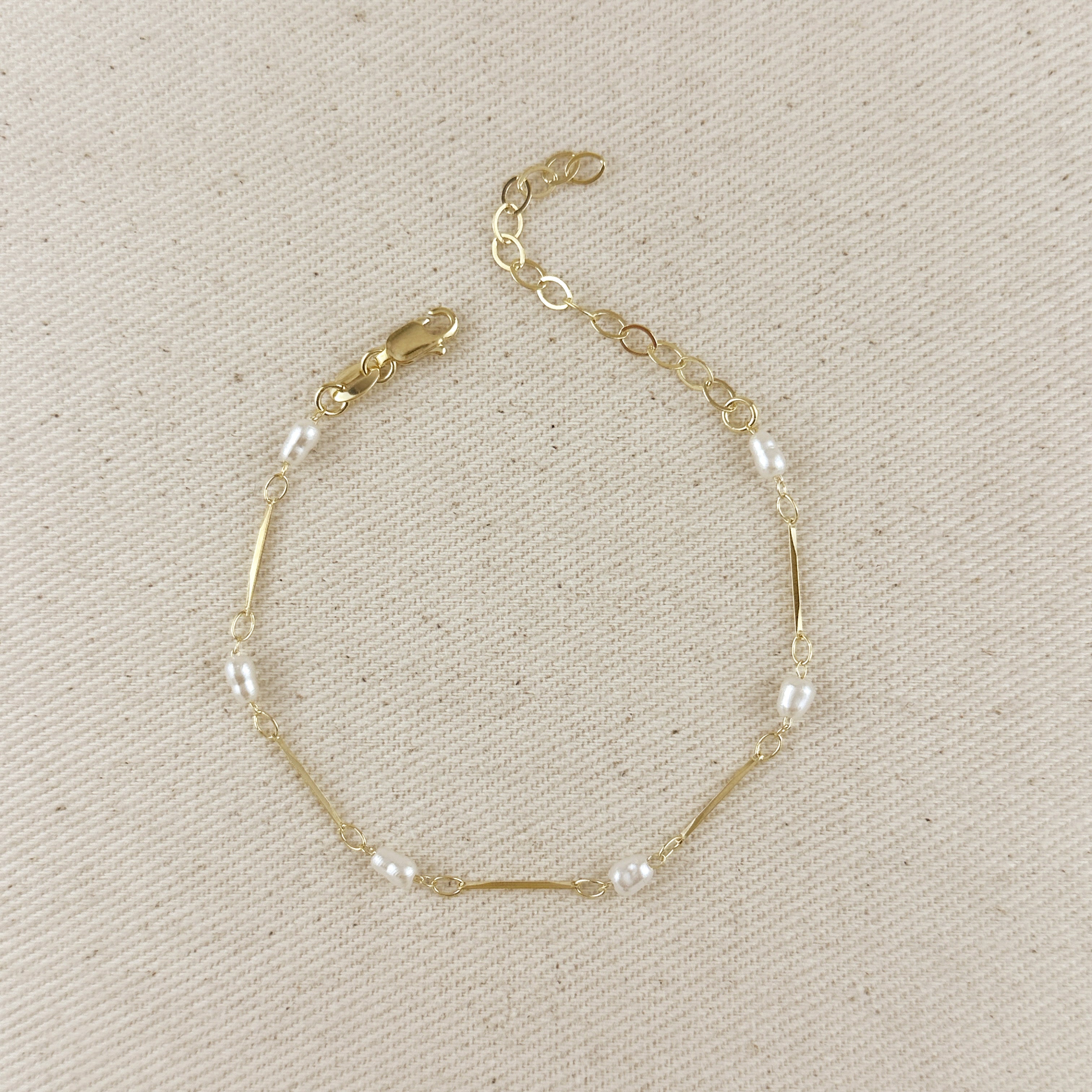 18K Gold Filled Pearl Bead & Straw Bracelet for Women - Elegant Boho Chic Jewelry for Summer, Beach, and Special Occasions