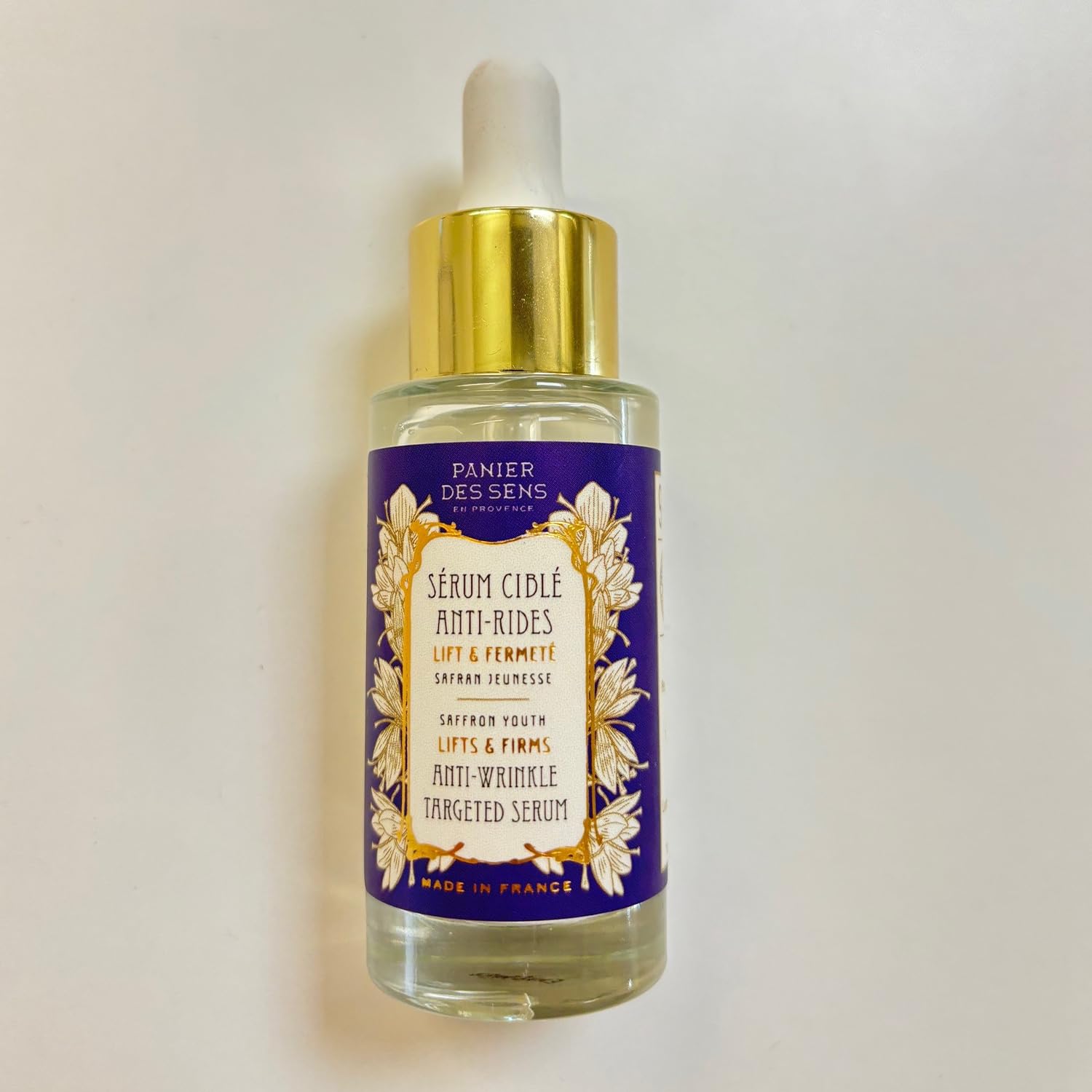 Panier des Sens Anti Aging Face Serum with Saffron Extract & Hyaluronic Acid - Wrinkle Reduction & Lifting Treatment - 97% Natural Hydrating Facial Serum for Women - Made in France | Perfect for Daily Skincare Routine & Nighttime Rejuvenation