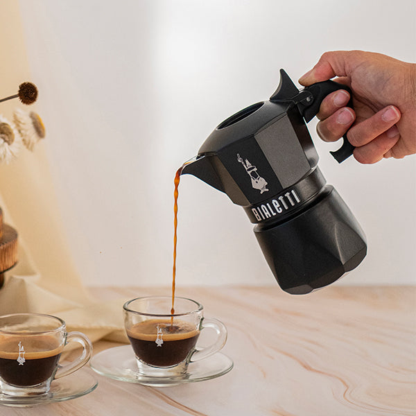 Bialetti Brikka Noir Exclusive Stovetop Espresso Maker – Classic Italian Moka Pot for Rich Espresso & Coffee at Home, Office, or Travel