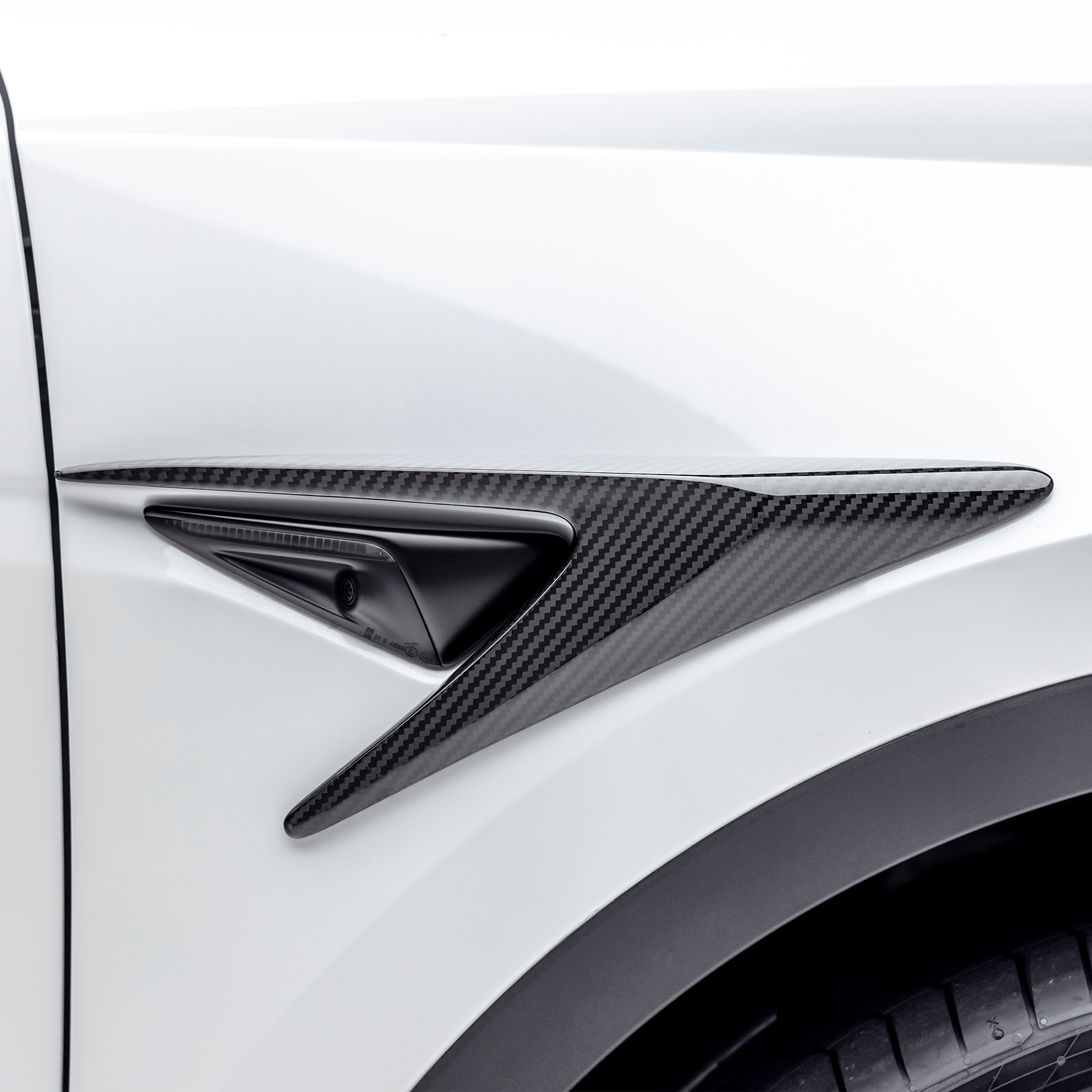 Tesla Model Y Aero Fender Vents - Carbon Fiber Style Side Air Vents for Improved Aerodynamics & Sporty Look | Perfect for Tesla Model Y Performance & Long Range Models | Enhance Your Car's Style & Airflow Efficiency