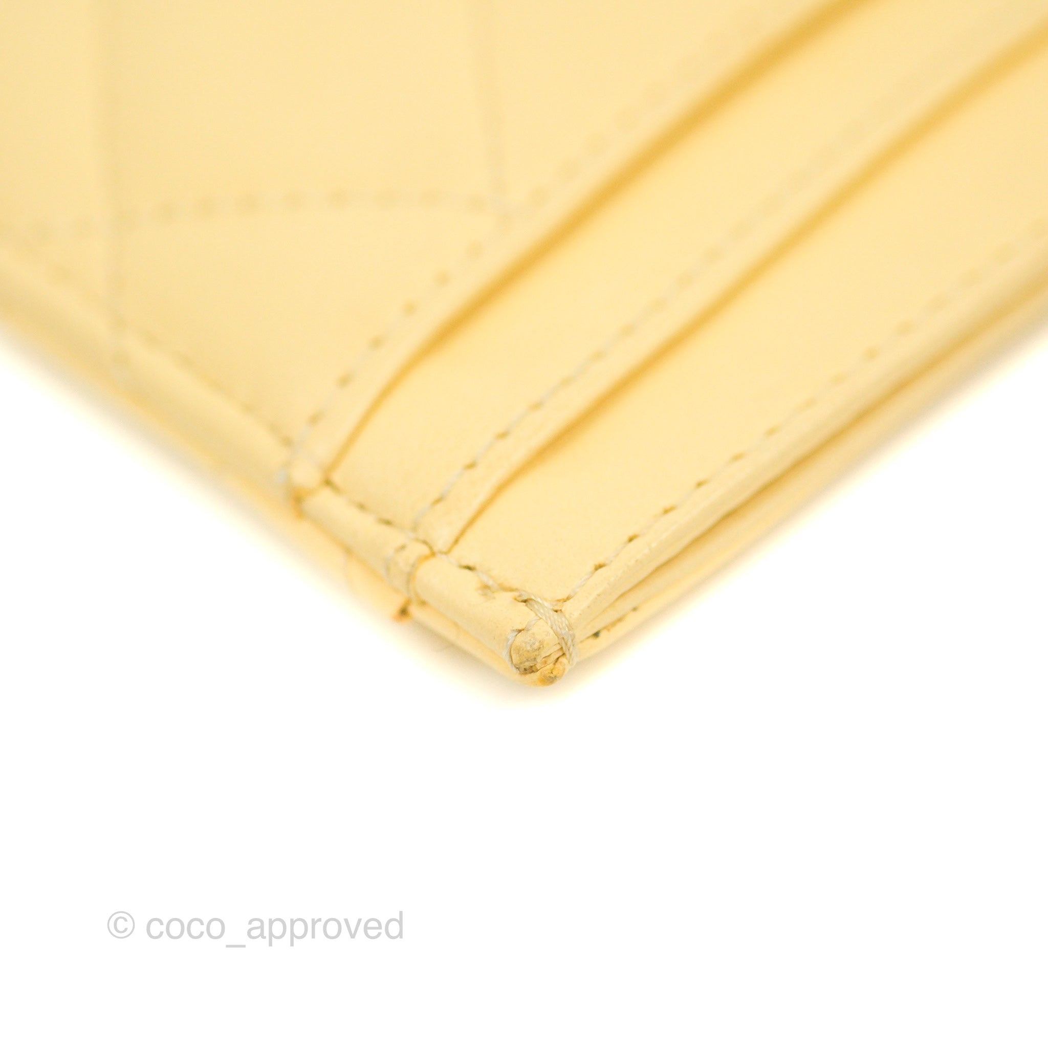 Chanel Classic Lambskin Flat Card Holder with Yellow Gold Hardware - Luxury Slim Wallet for Women, Perfect for Everyday Use & Gift Giving