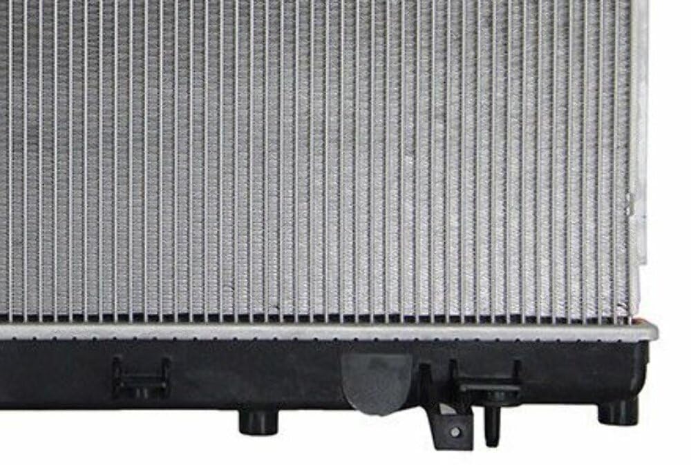 High-Performance Car Radiator - Aluminum Alloy Cooling System for Trucks & SUVs - Perfect for Off-Roading & Heavy-Duty Use