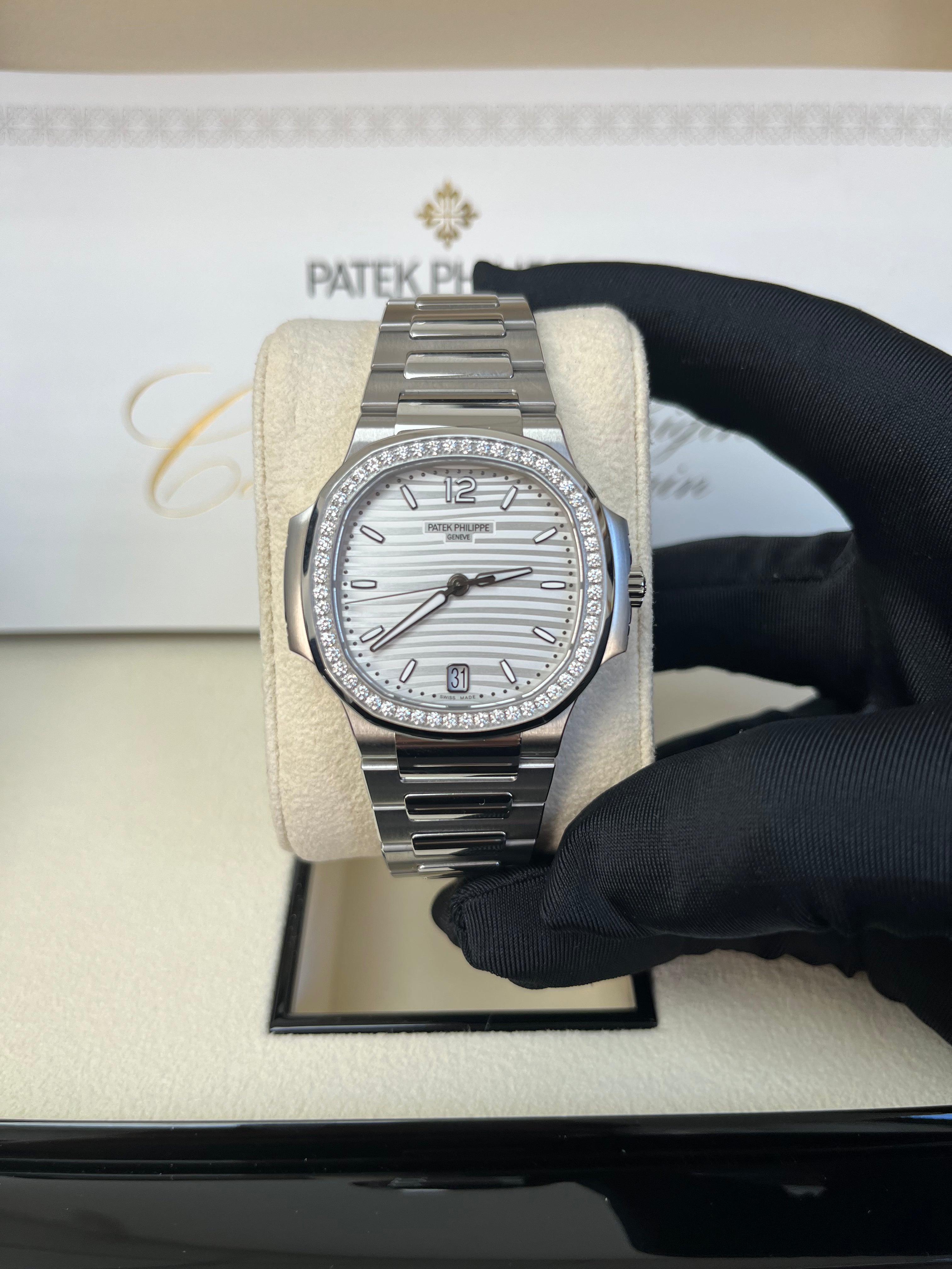 Luxury Patek Philippe Nautilus Diamond Bezel Watch - 7118/1200A-010 Silver Index Dial for Women | Elegant Swiss Timepiece for Special Occasions, Gala Events & Luxury Collections