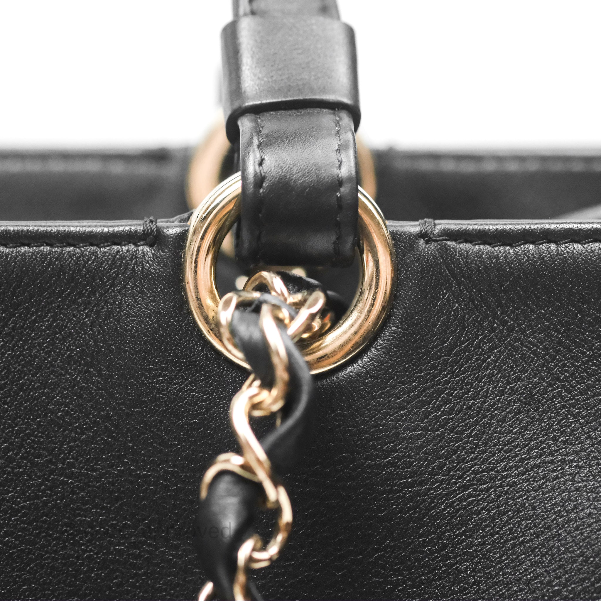 Chanel CC Zipped Shopping Tote Bag in Calfskin Leather with Gold Hardware - Luxury Handbag for Women, Perfect for Work, Travel & Everyday Use
