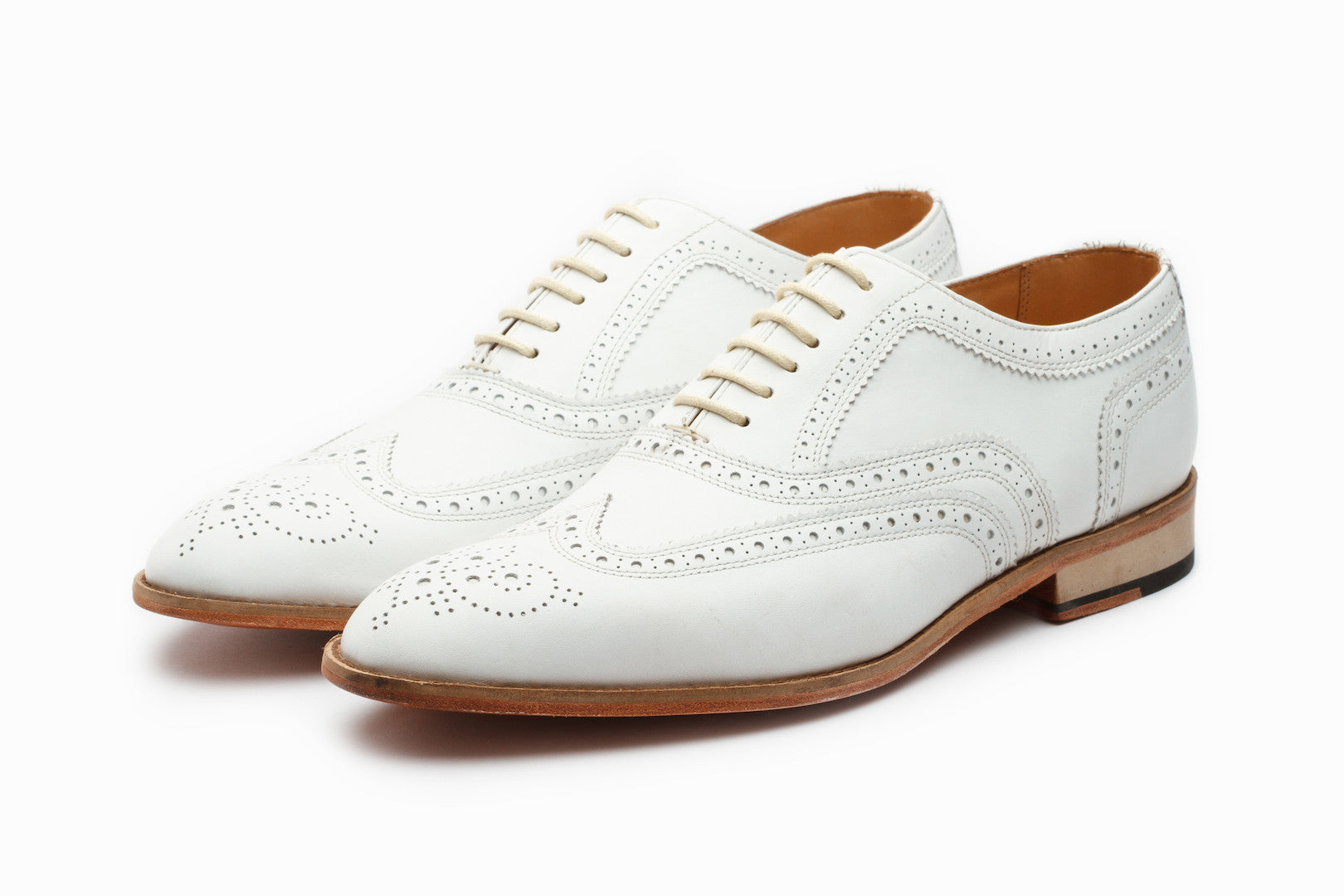 Classic Wingtip Oxford Shoes for Men - White Leather Dress Shoes for Business & Formal Occasions - Perfect for Weddings, Office & Special Events