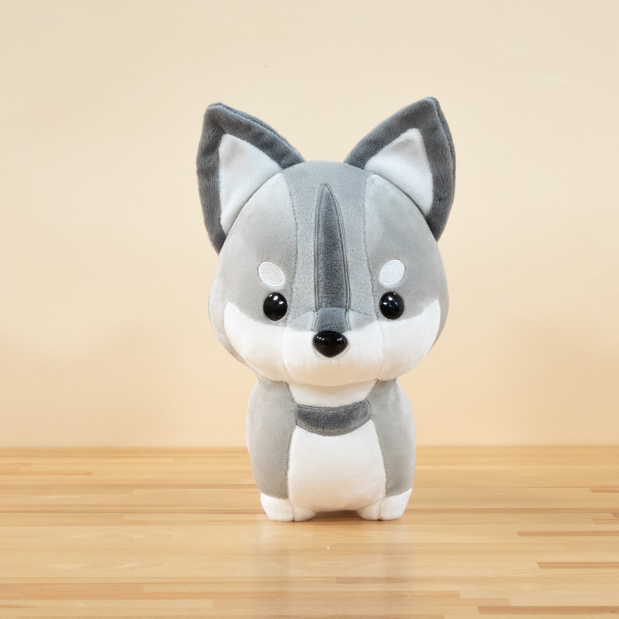 Soft and Cuddly Wolf Plush Toy - Realistic Stuffed Animal for Kids, Perfect for Playtime, Gifts, and Nursery Decor