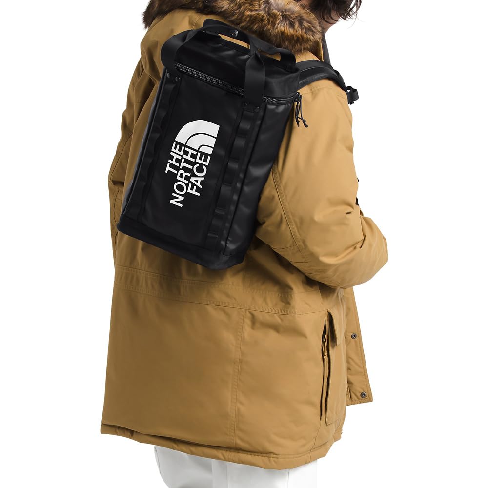 The North Face Fusebox Backpack - Lightweight Hiking & Travel Backpack for Men & Women - Water-Resistant Daypack for School, Work & Outdoor Adventures
