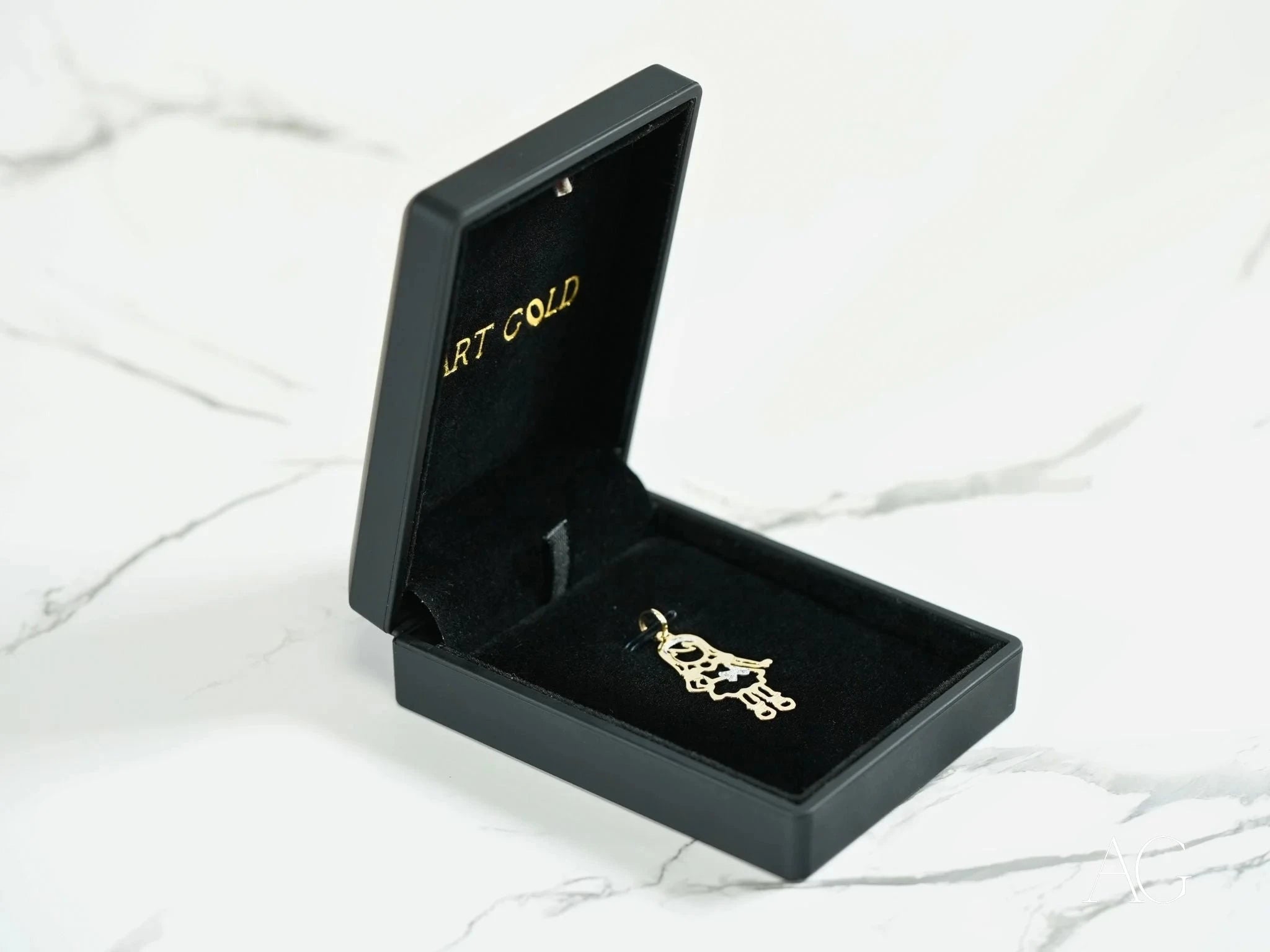 Golden Treasures Pendant Necklace - Elegant Jewelry for Women - Perfect for Parties, Weddings & Special Occasions