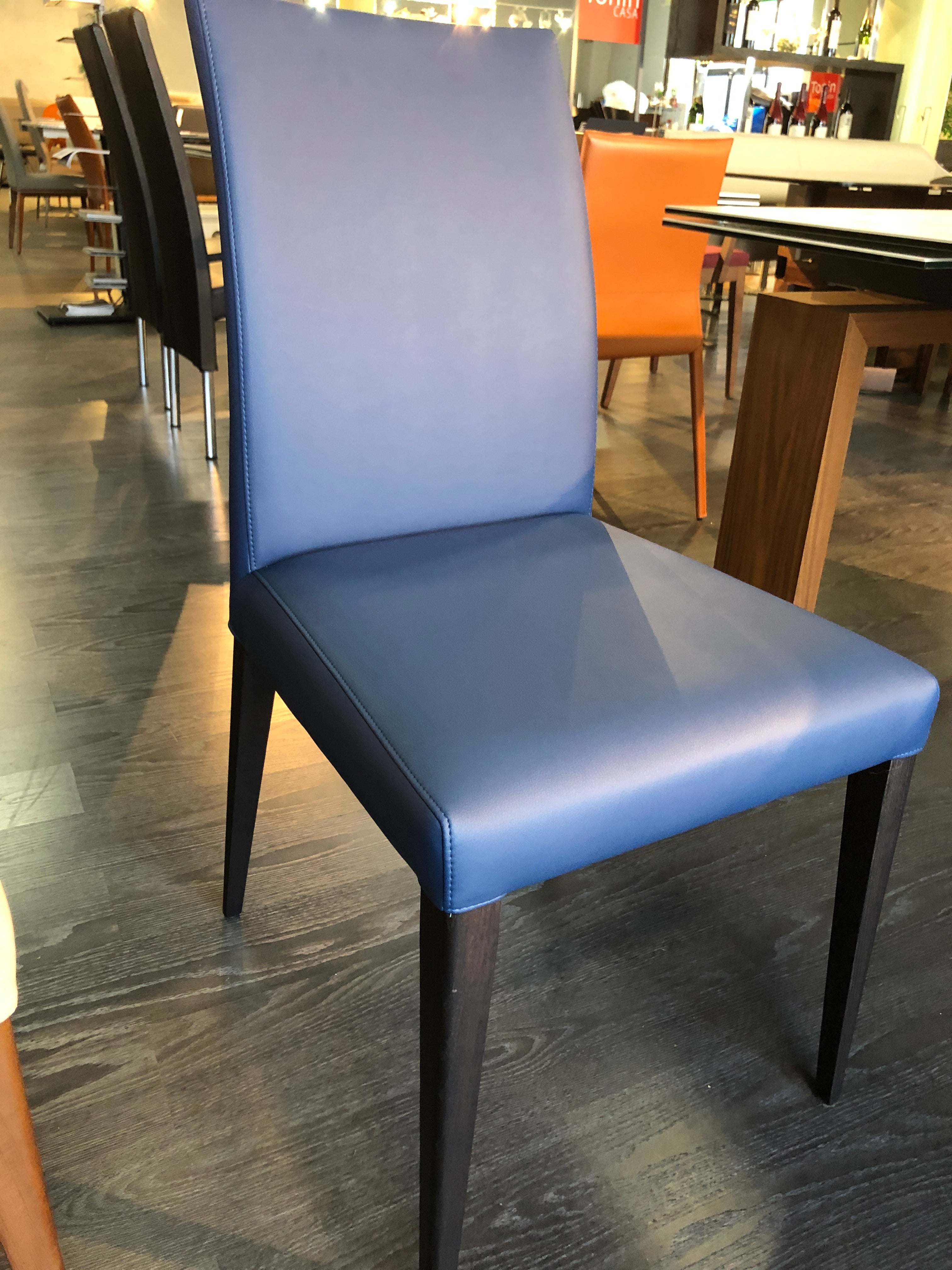 BUSETTO S204 Modern Dining Chair - Handcrafted in Italy - Elegant & Durable Design for Home, Restaurant & Office Use