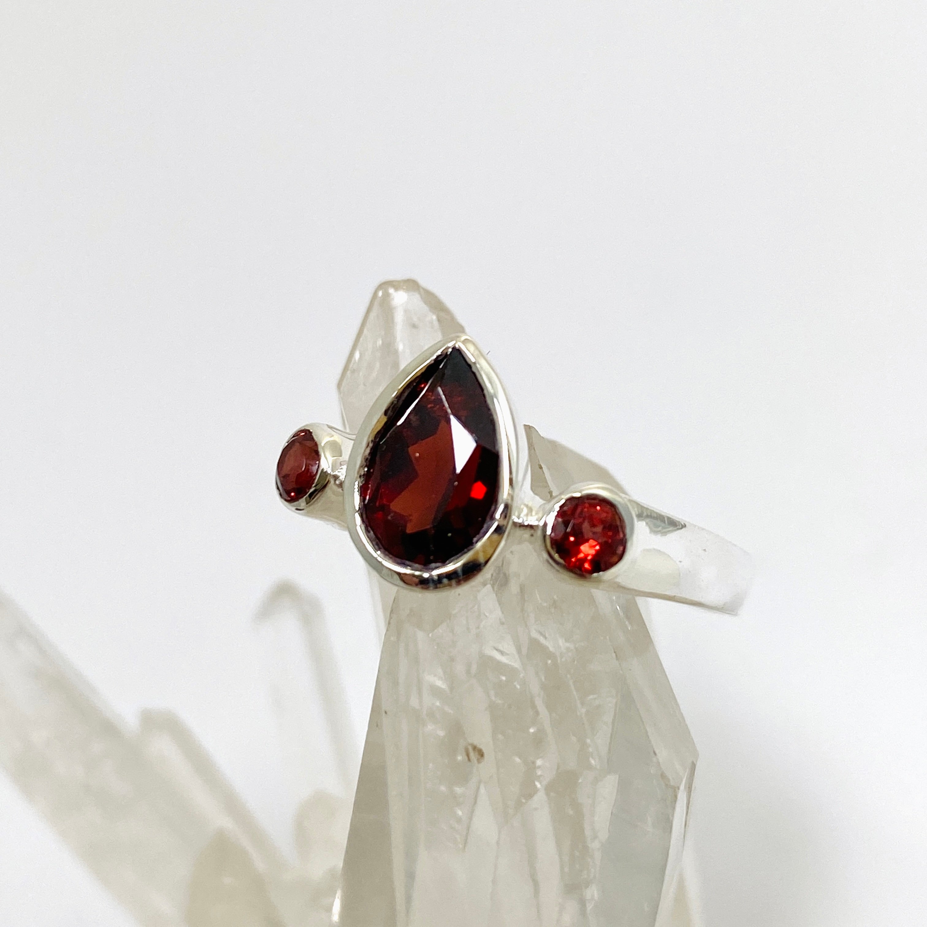 Garnet Faceted Gemstone Teardrop Ring with Accent Stones R3668 - Elegant Jewelry for Women, Perfect for Weddings, Parties & Special Occasions