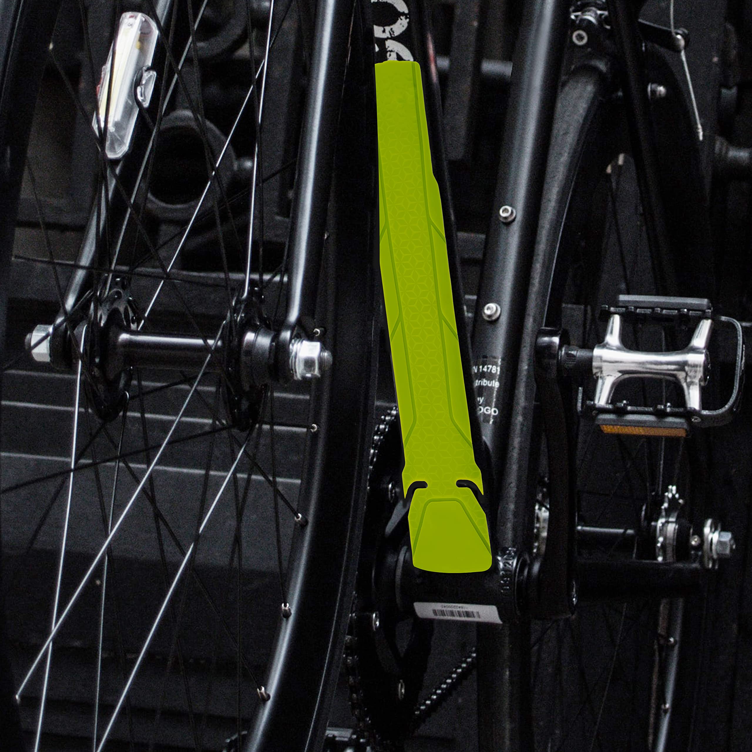 3M Mountain Bike Down Tube Frame Protector - Durable Bike Frame Protection Tape for MTB & Road Bikes - Scratch Resistant Downtube Guard for Trail Riding & Commuting