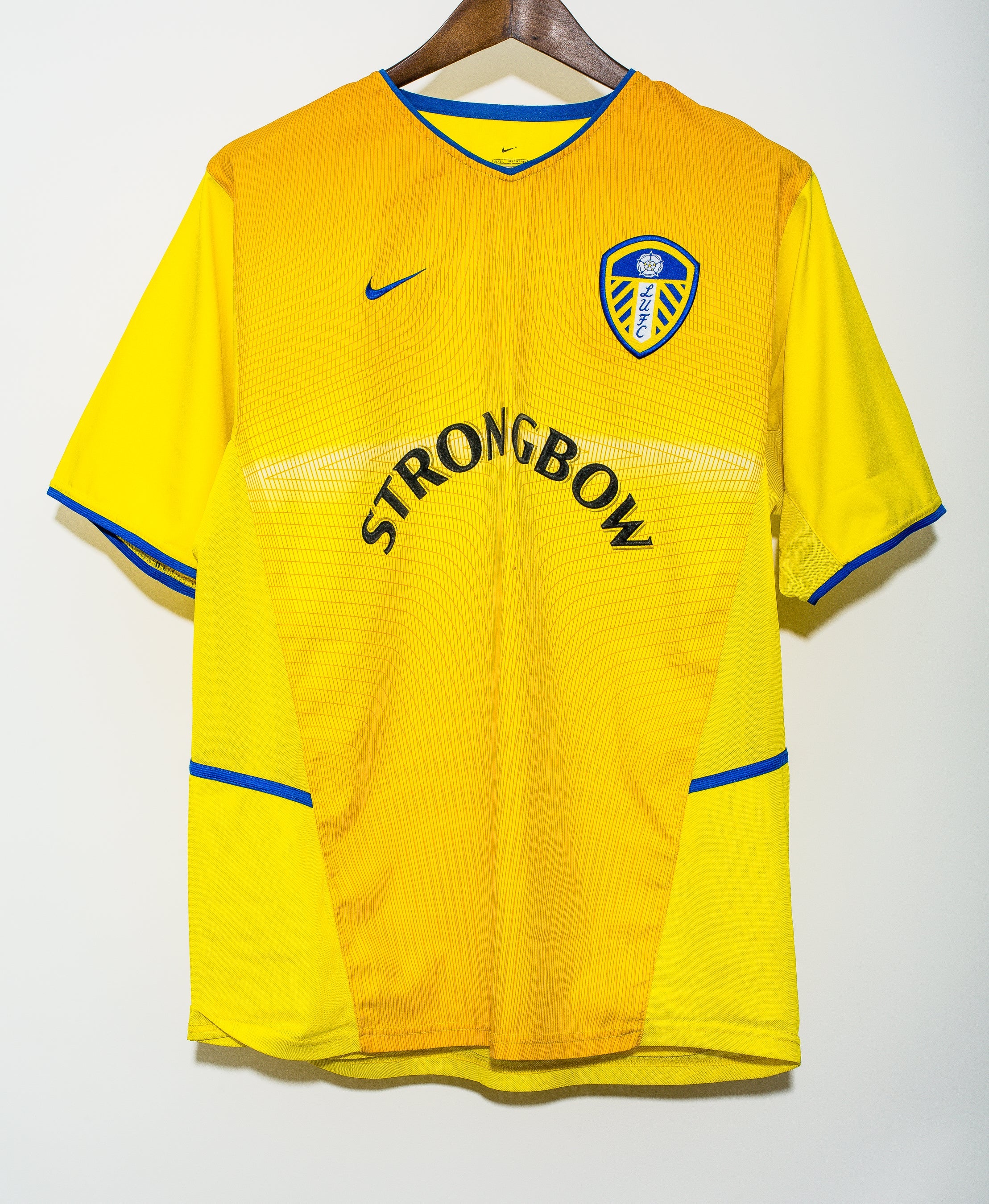 2002-2003 Leeds United Away Football Jersey Size Large - Vintage Soccer Shirt for Fans & Collectors - Perfect for Matchdays, Gifts & Retro Sports Fashion