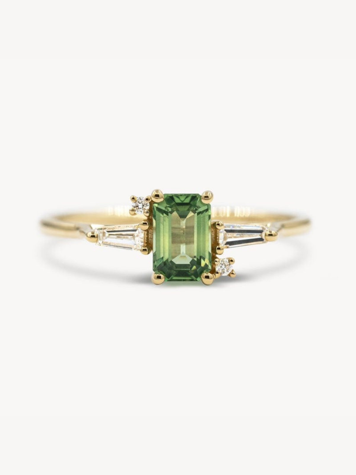 Exquisite Emerald Cut Geo Green Sapphire and Diamond Ring for Women | Elegant Engagement & Wedding Jewelry Gift | Perfect for Anniversaries, Proposals & Special Occasions