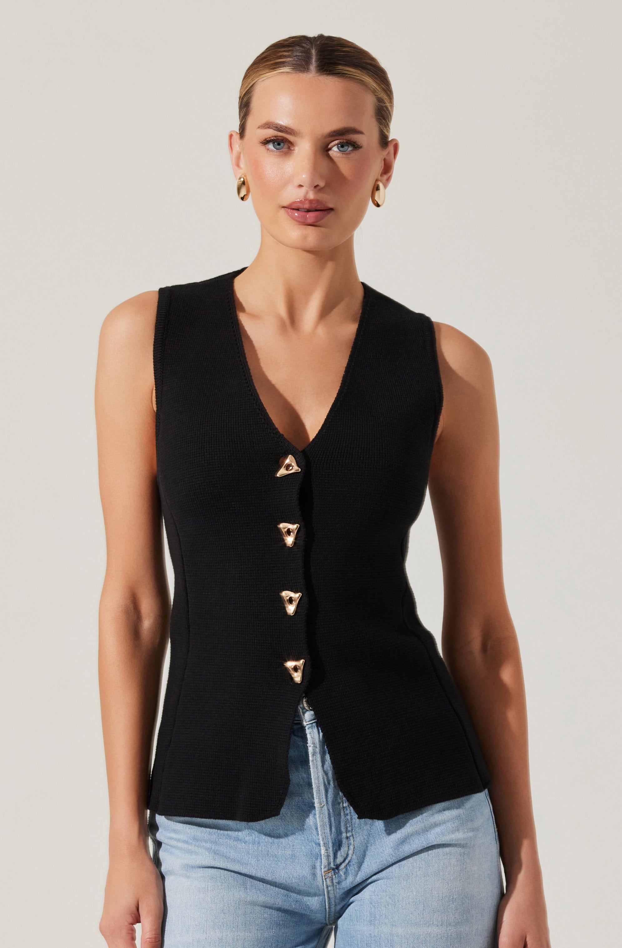 Jayce V Neck Sweater Vest for Men - Lightweight Knit Sleeveless Pullover - Perfect for Layering, Office Wear & Casual Outfits