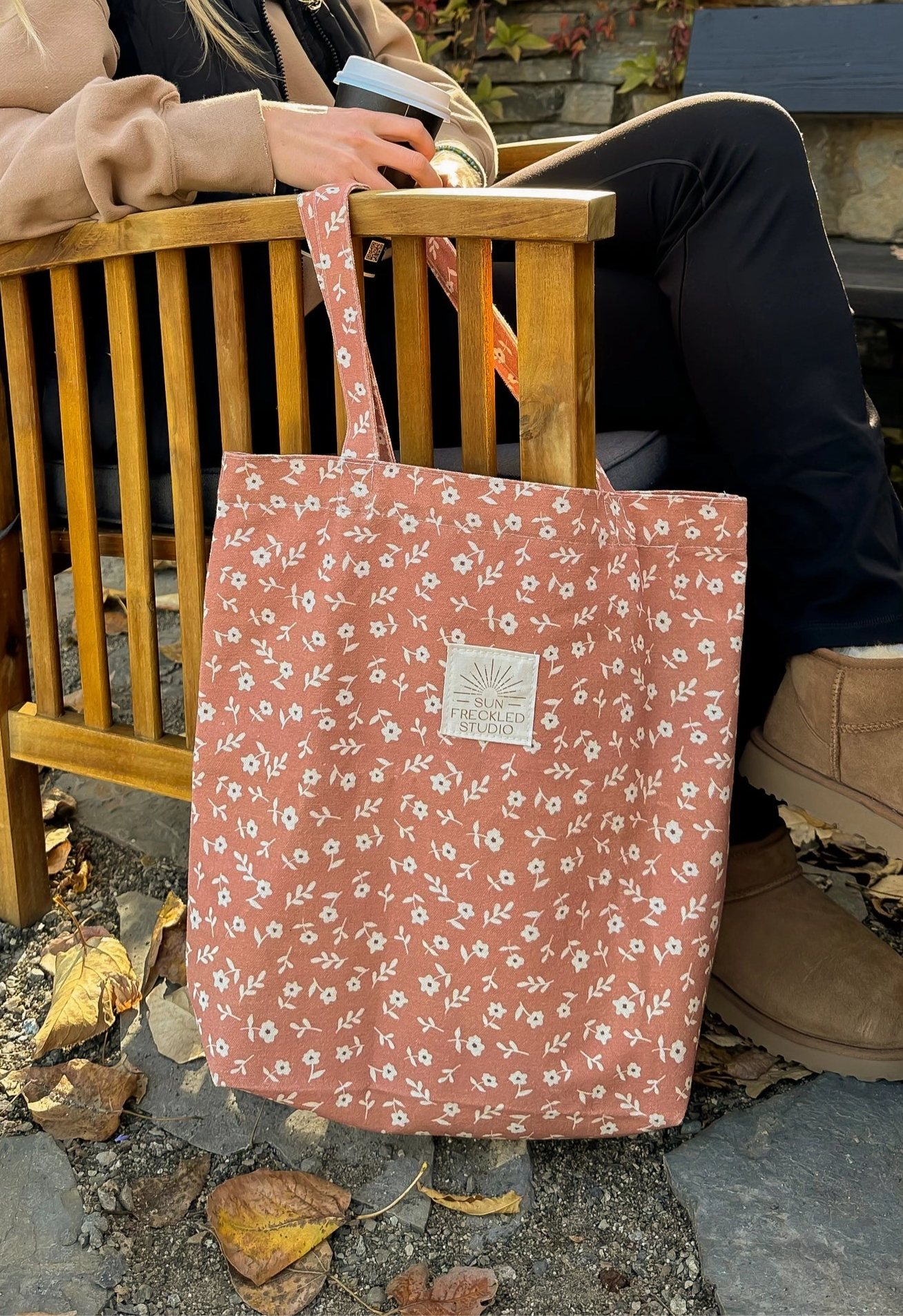 Stylish Sienna Floral Tote Bag - Lightweight Canvas Shoulder Bag with Interior Pockets & Magnetic Snap Closure (15 Inch) - Perfect for Work, Beach, Shopping & Everyday Use