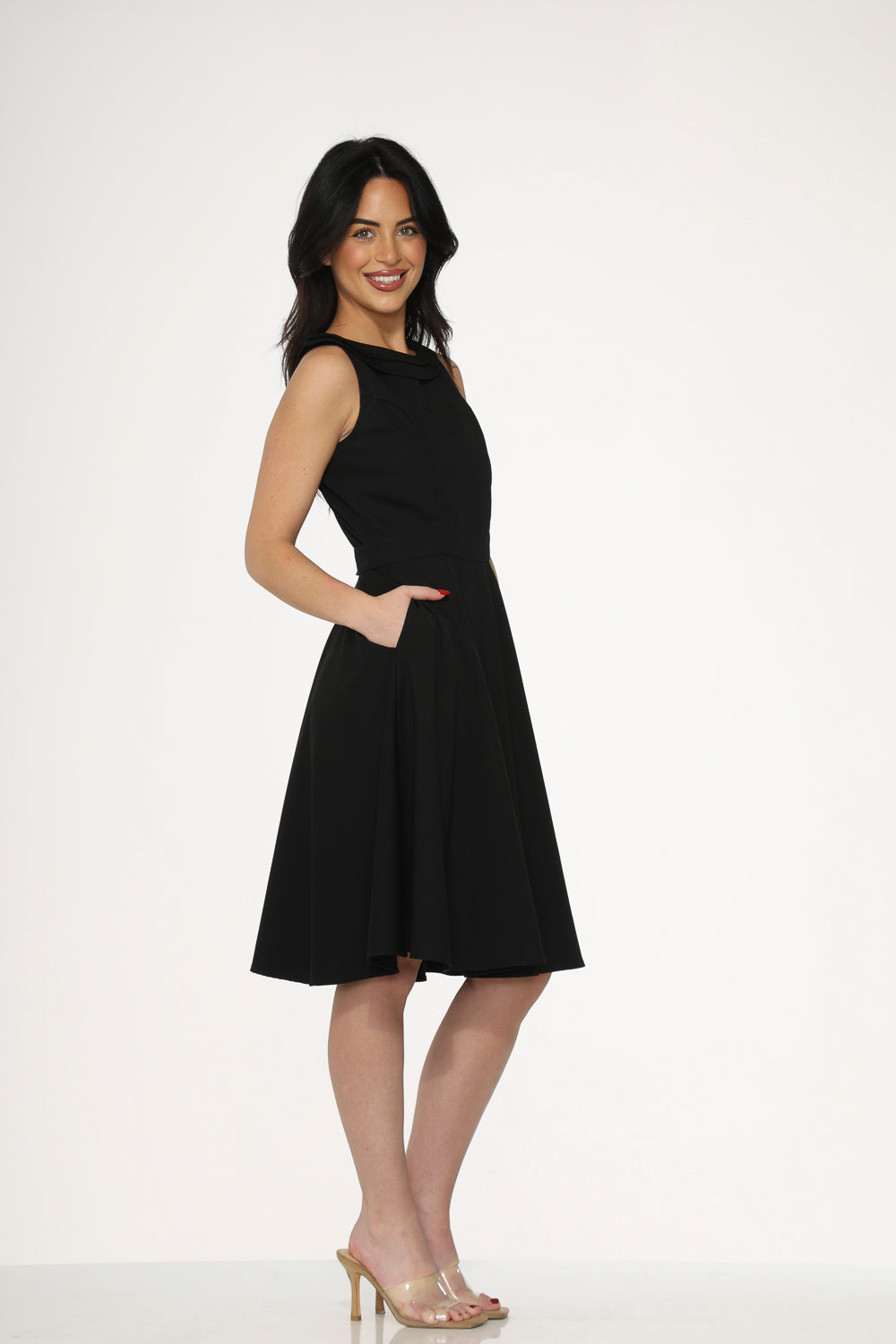 Elegant Black Swing Dress for Women - Flowy A-Line Party Dress for Casual & Formal Occasions - Perfect for Dates, Weddings & Office Wear