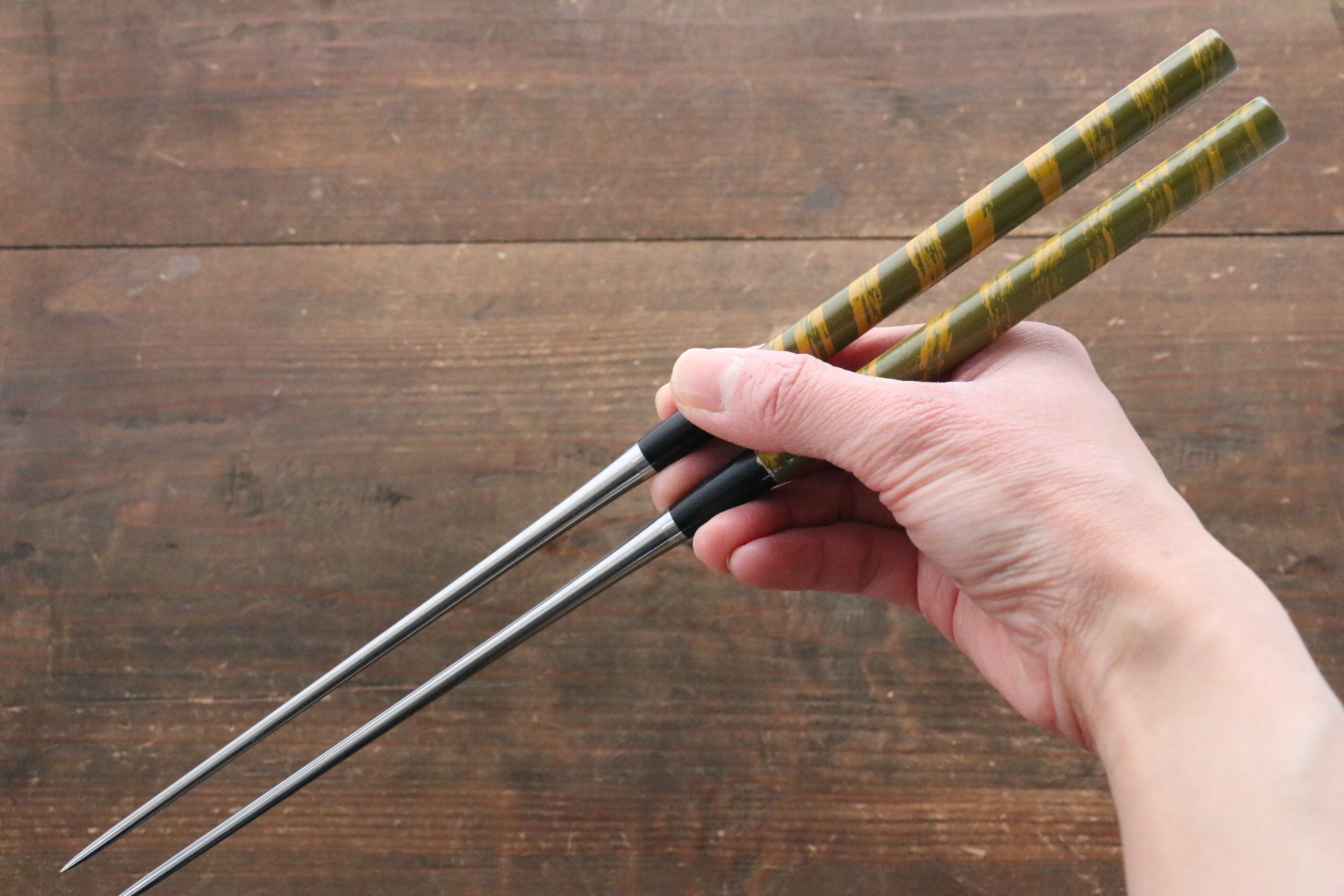 Premium Moribashi Cooking Chopsticks - 165mm Green Spiral Japanese Bamboo Chopsticks for Cooking, Frying & Serving - Perfect for Asian Cuisine, Sushi, Ramen & Hot Pot